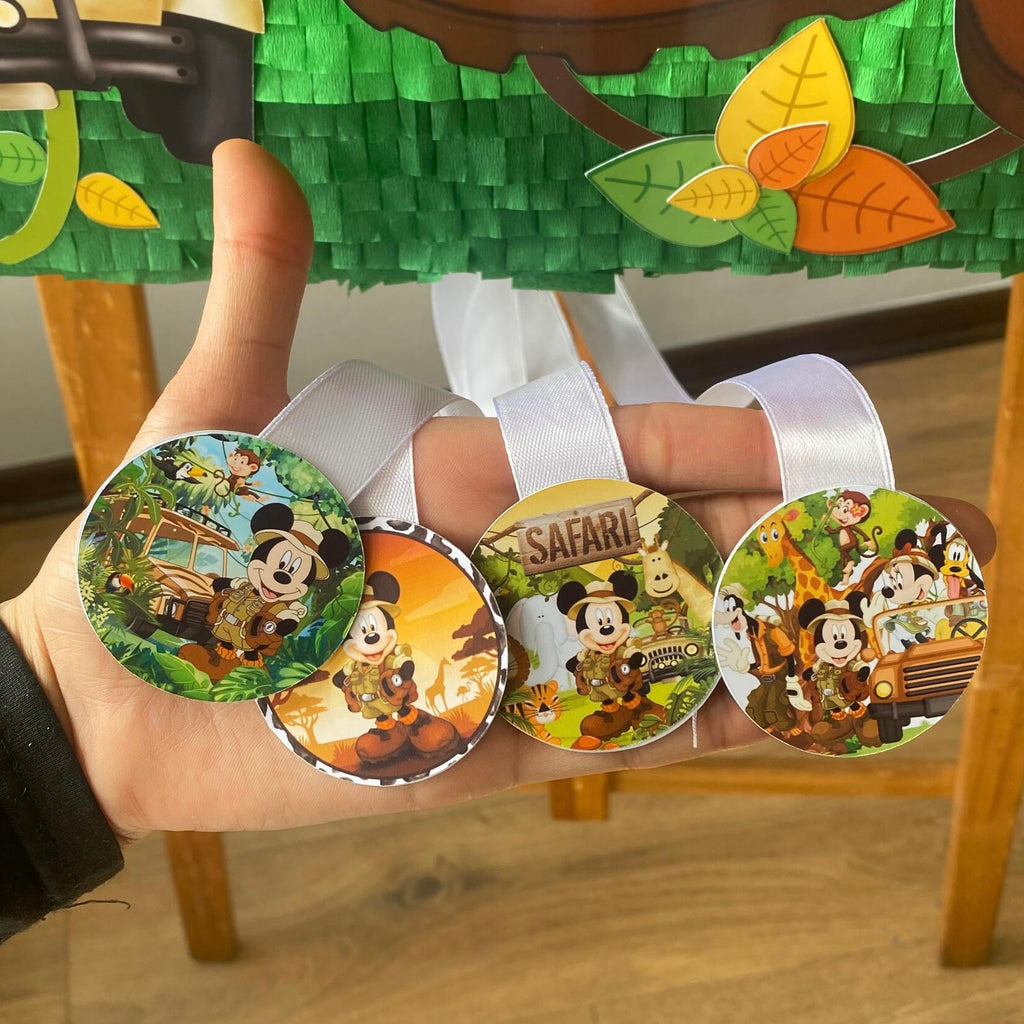 PIÑATA NÚMERO 1 CON MICKEY SAFARI 60CM PREMIUM