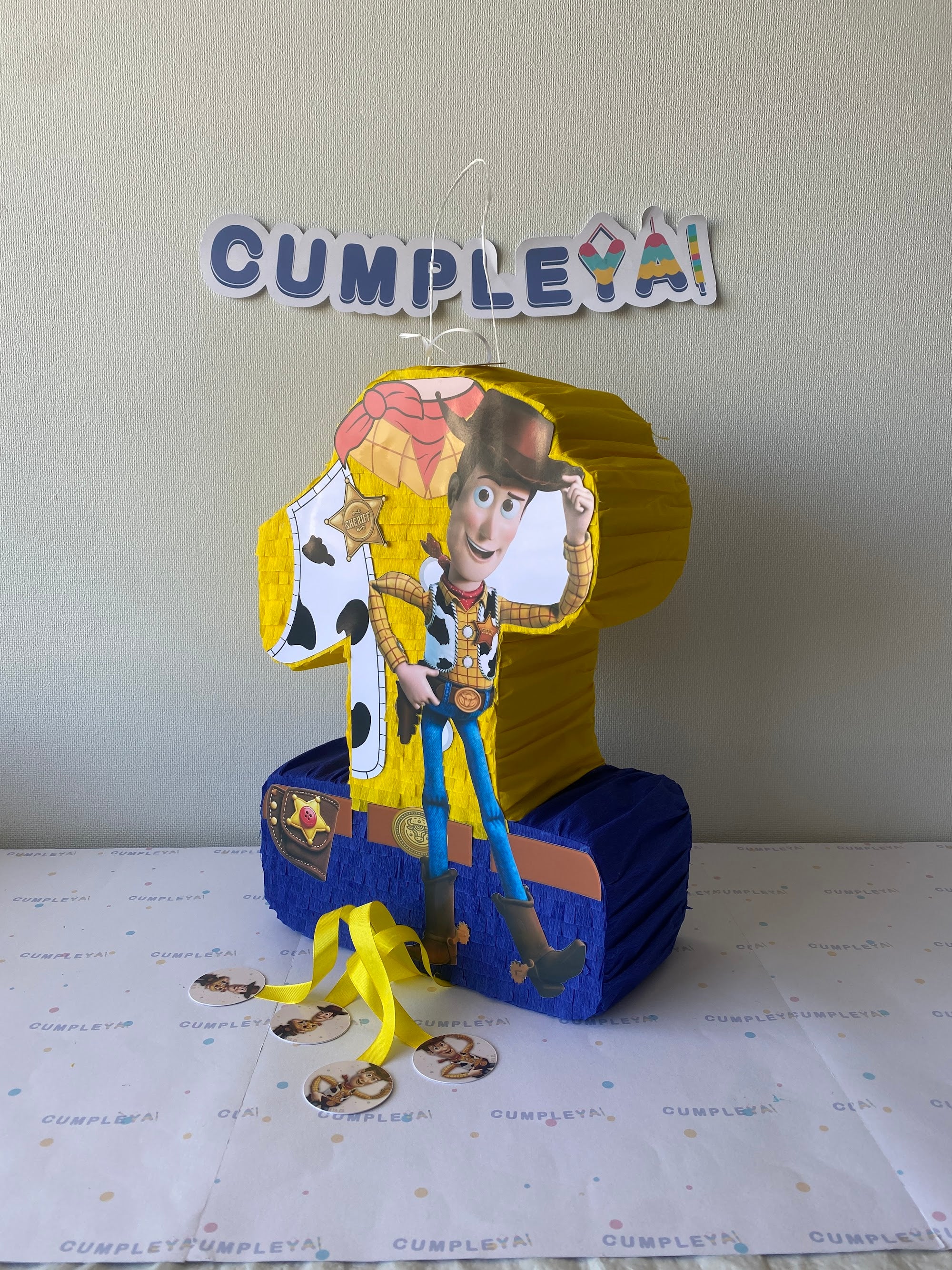 PIÑATA NUMERO 1 WOODY 40CM PREMIUM