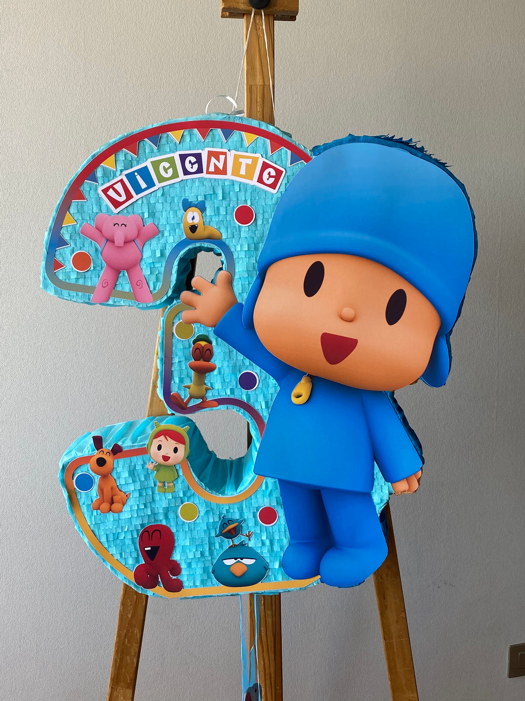 PIÑATA POCOYO NÚMERO 3 60CM PREMIUM