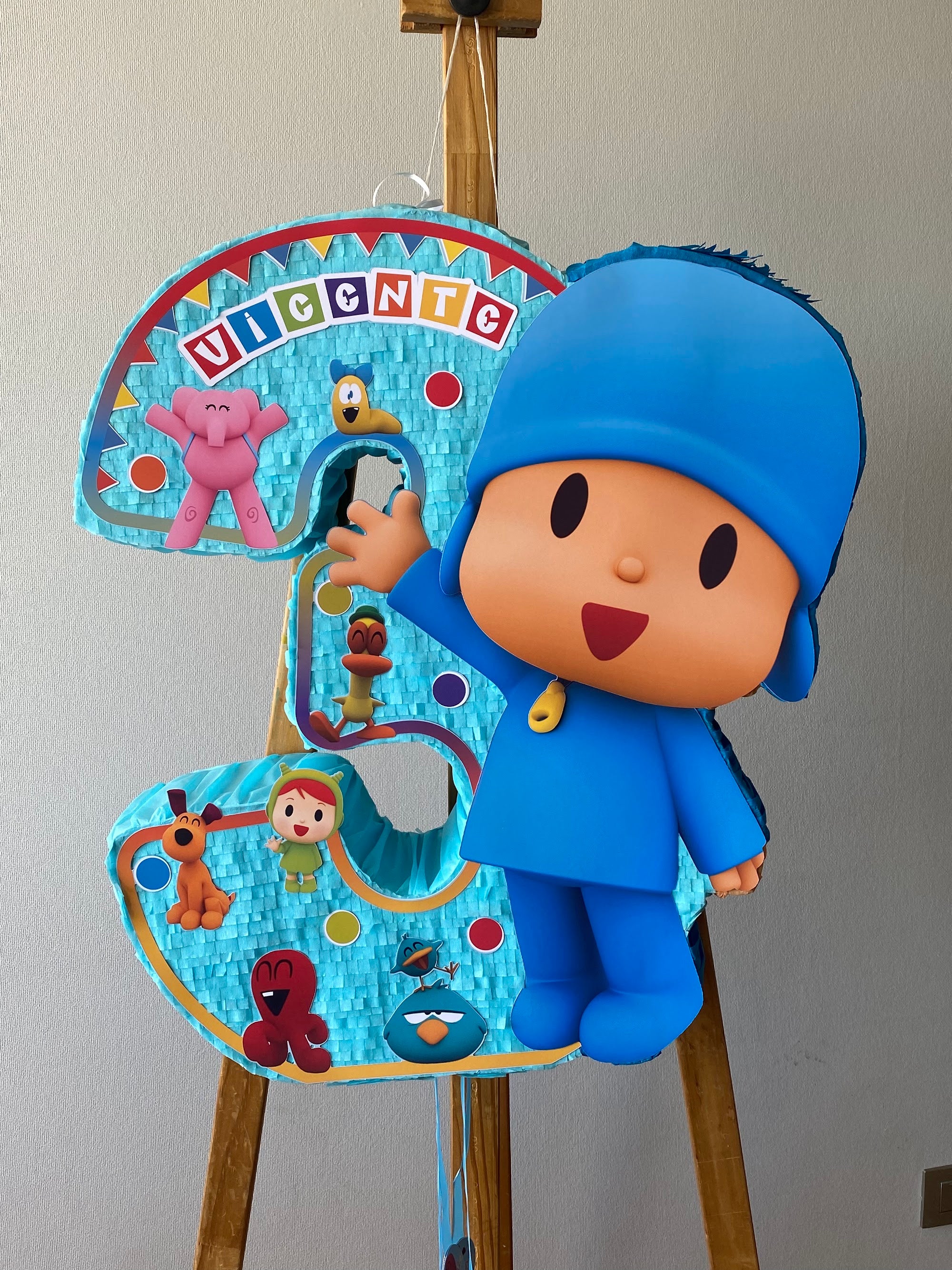 PIÑATA POCOYO NÚMERO 3 60CM PREMIUM
