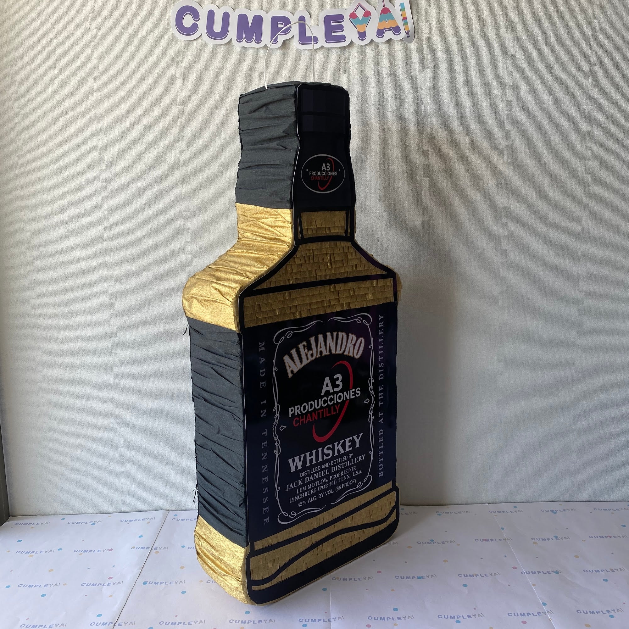 PIÑATA PERZONALIZADA BOTELLA DE WHISKY 60CM PREMIUM