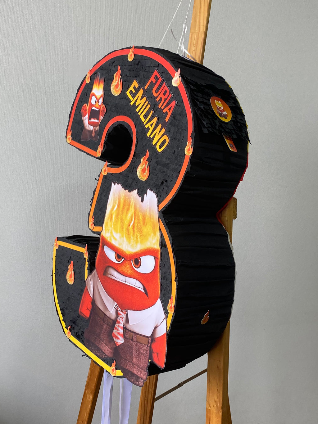 PIÑATA NUMERO 3 FURIA DE INTENSAMENTE 60CM PREMIUM