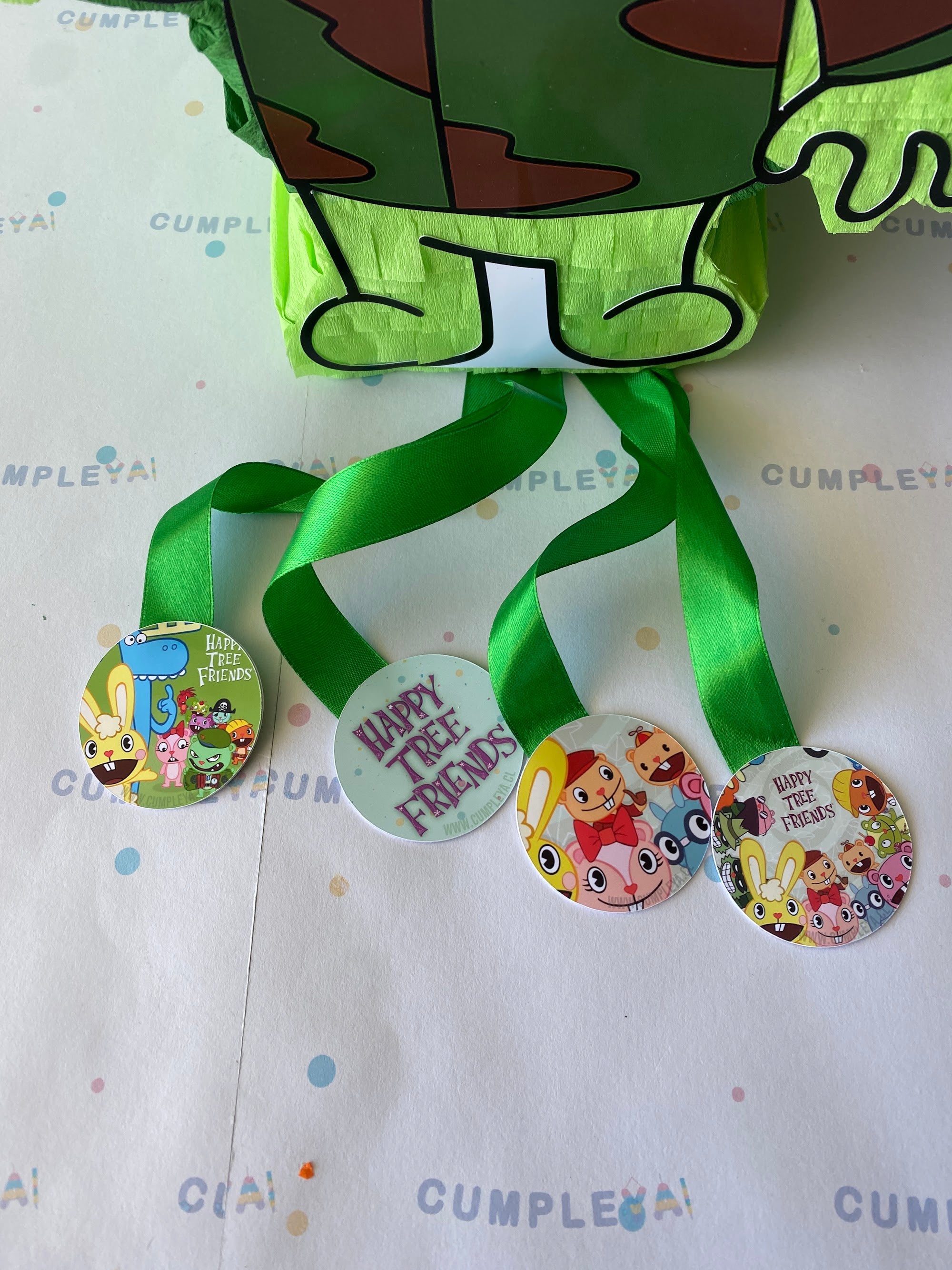 PIÑATA FLIPY MALVADO 40CM PREMIUM