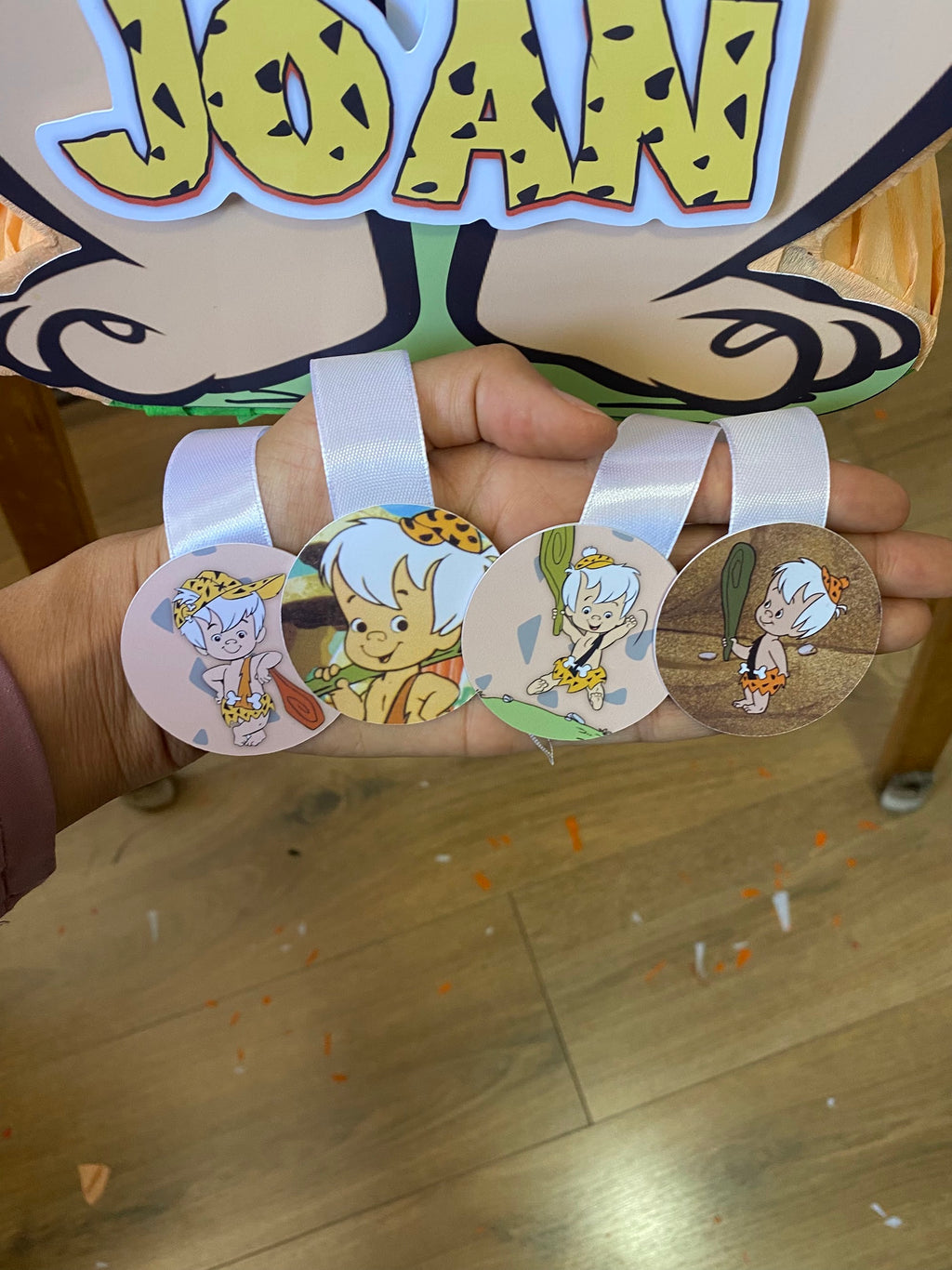 PIÑATA BAM BAM DE PICAPIEDRAS 60CM PREMIUM