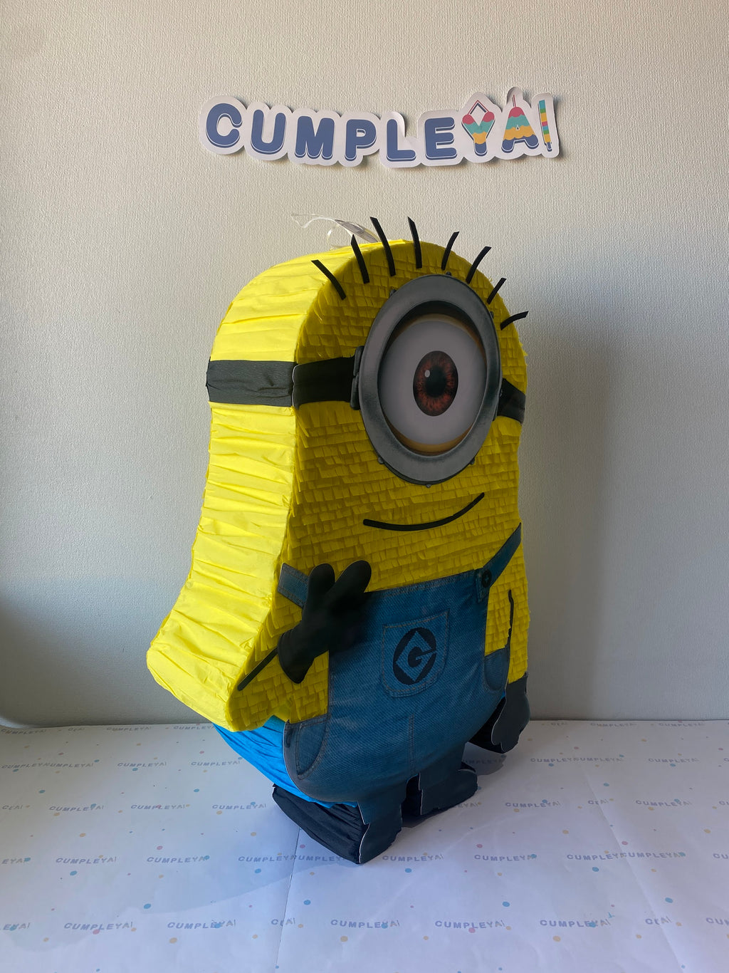 PIÑATA MINIONS 60CM PREMIUM