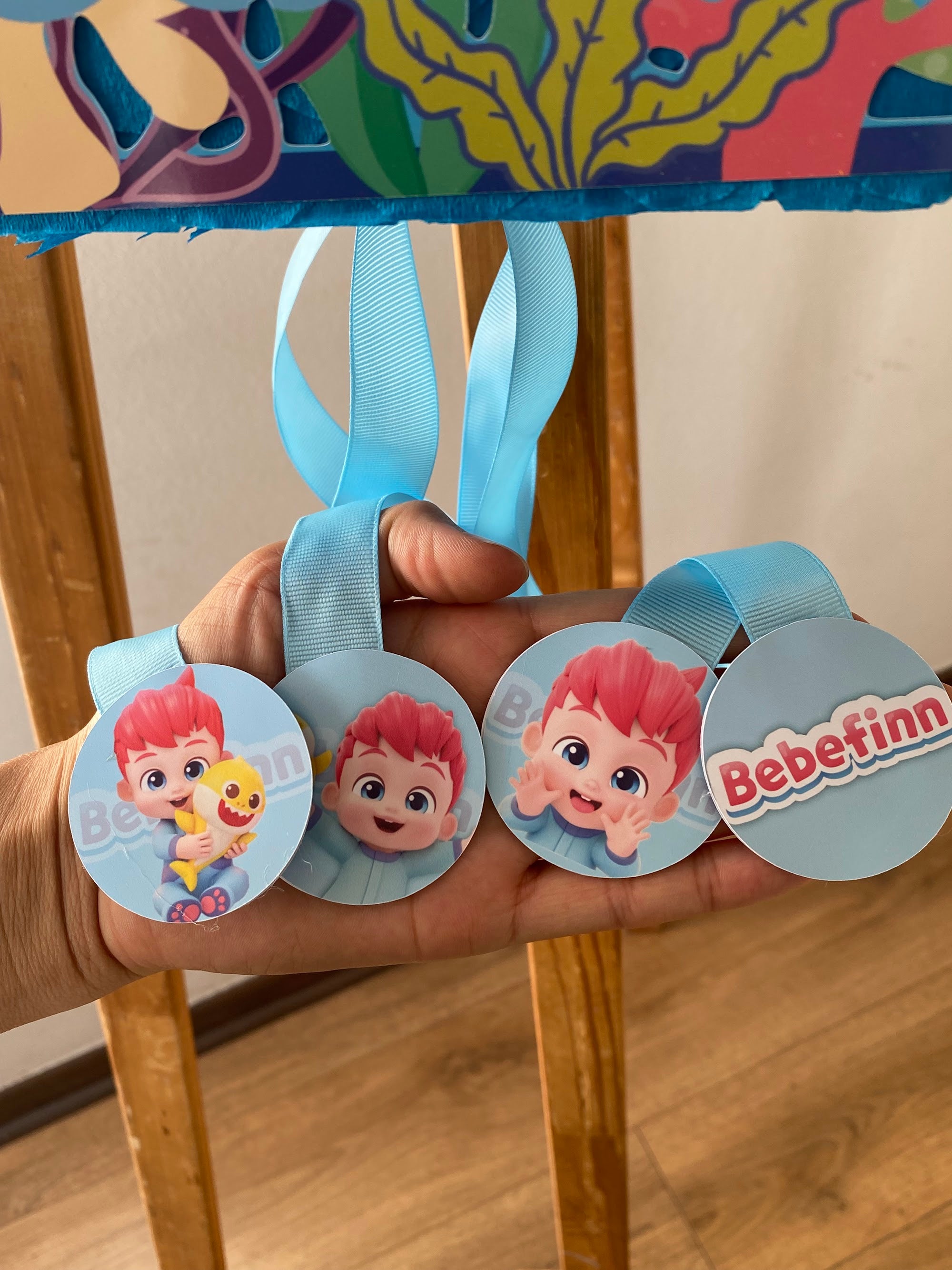 PIÑATA NUMERO 2 BEBE FINN 40CM PREMIUM