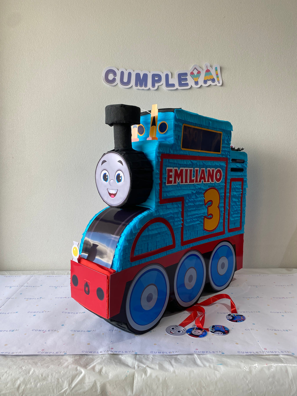 PIÑATA THOMAS EL TREN 60CM PREMIUM