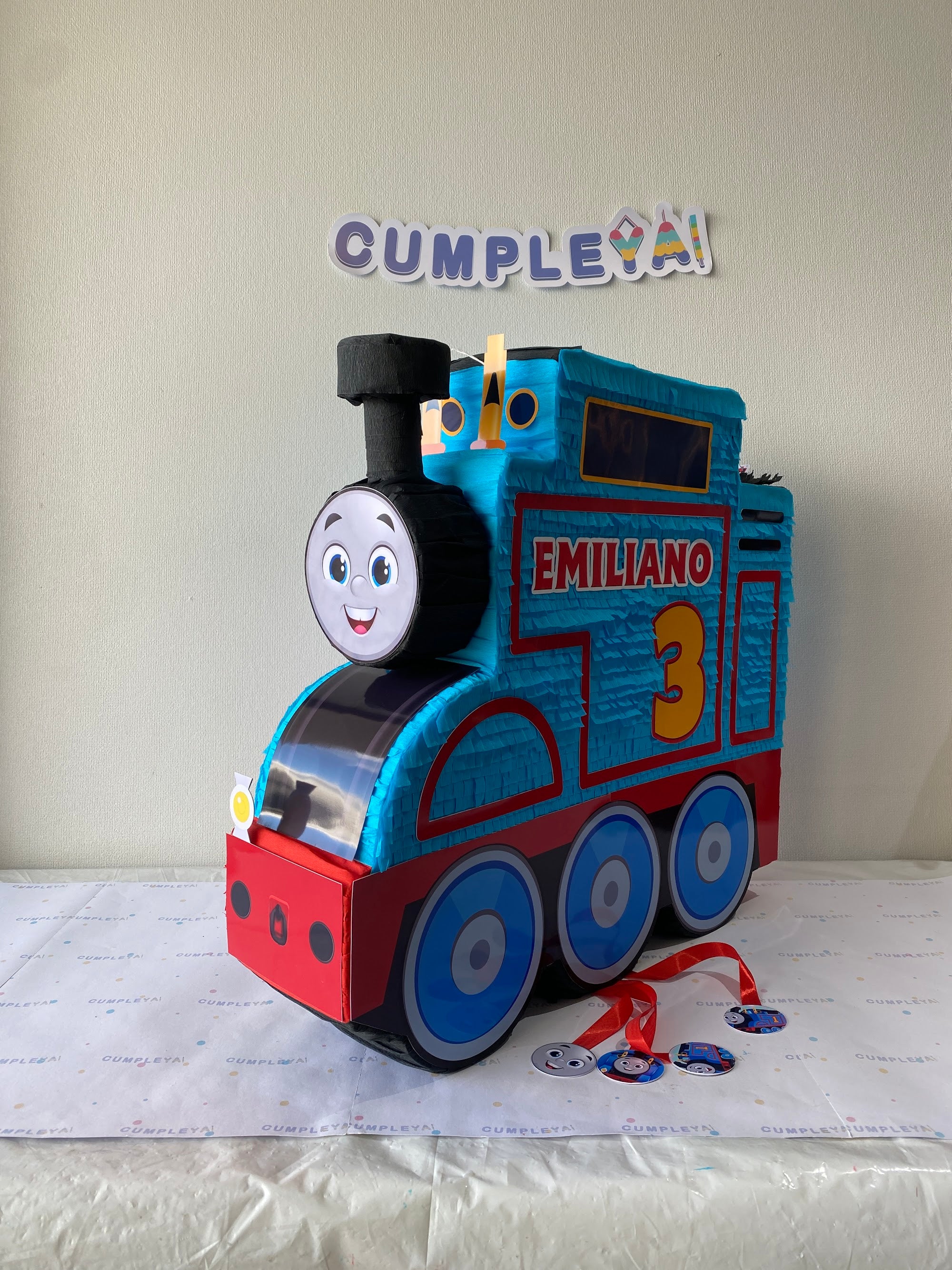 PIÑATA THOMAS EL TREN 60CM PREMIUM