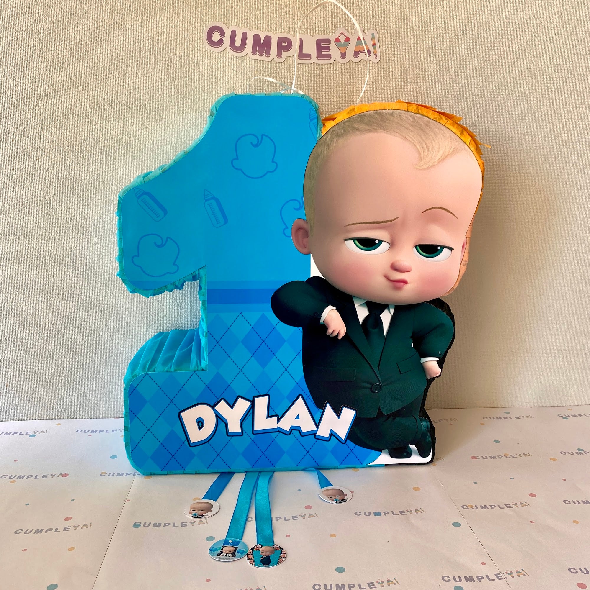 PIÑATA 40 CM JEFE EN PAÑALES NUMERO UNO