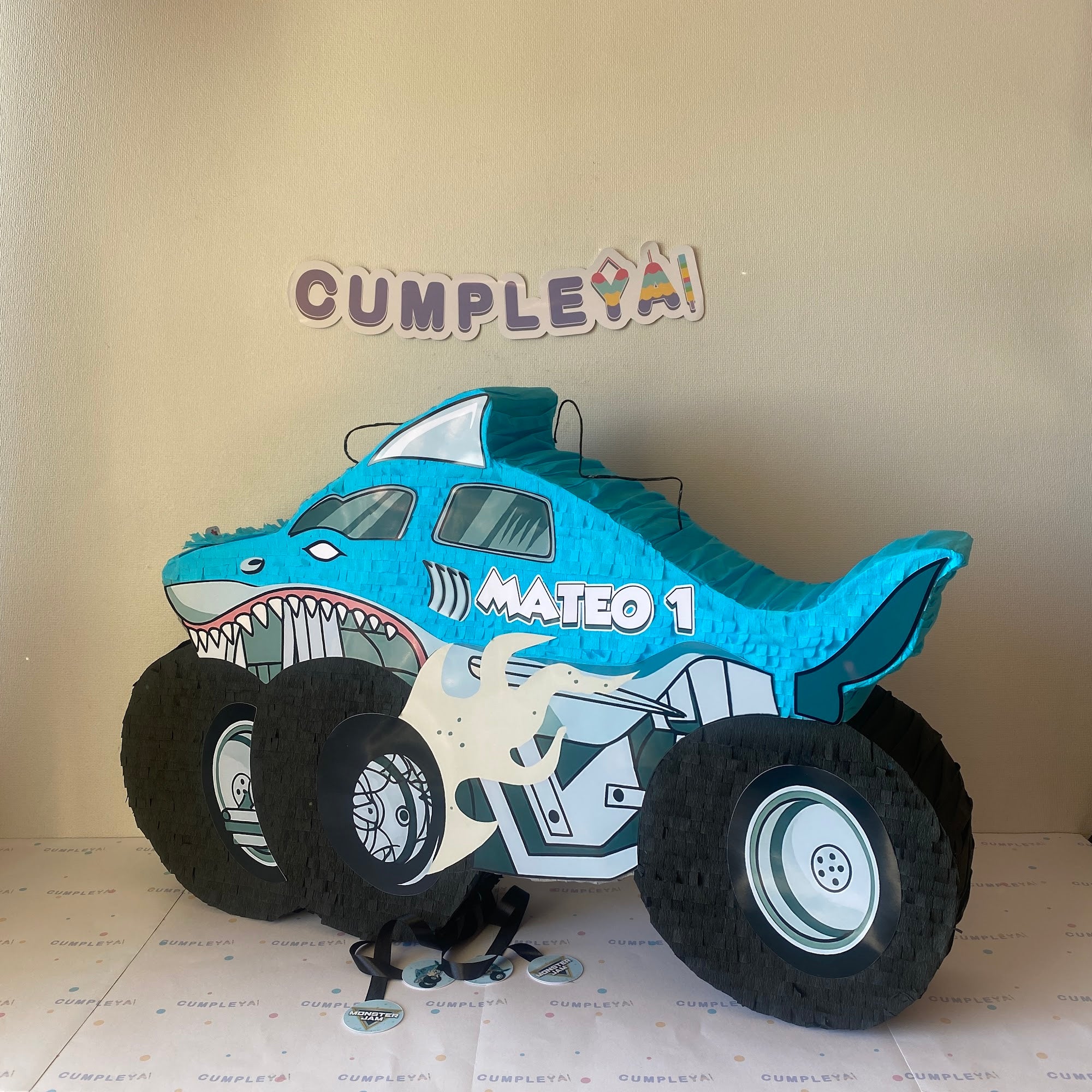 PIÑATA TIBURON AZUL MONSTER JAM 60CM PREMIUM