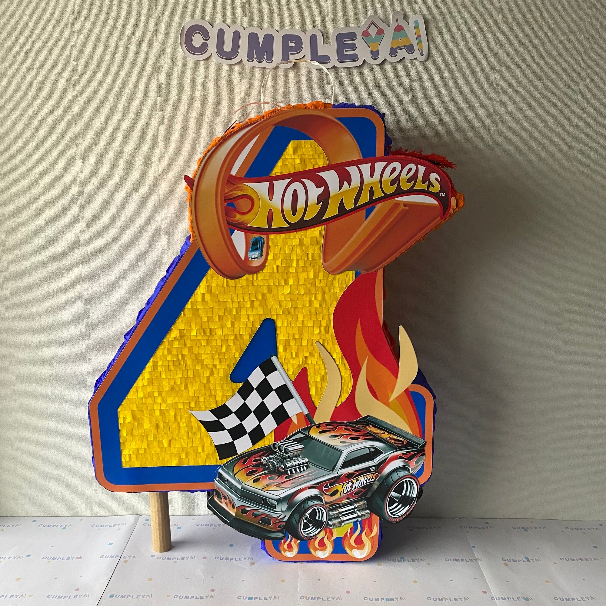 PIÑATA NUMERO 4 CON PISTA 60CM PREMIUM