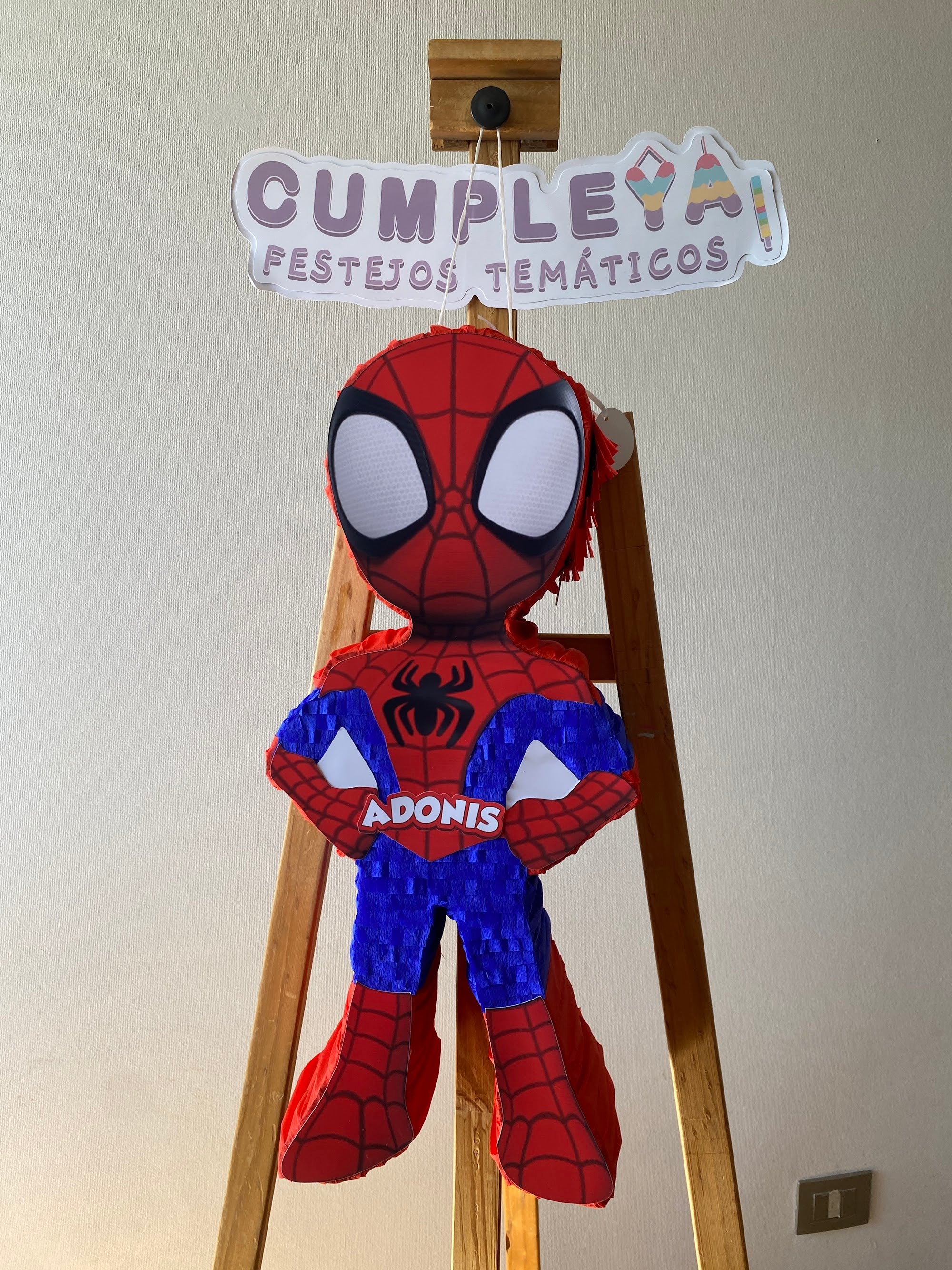 PIÑATA SPIDEY DE PIE 60CM PREMIUM