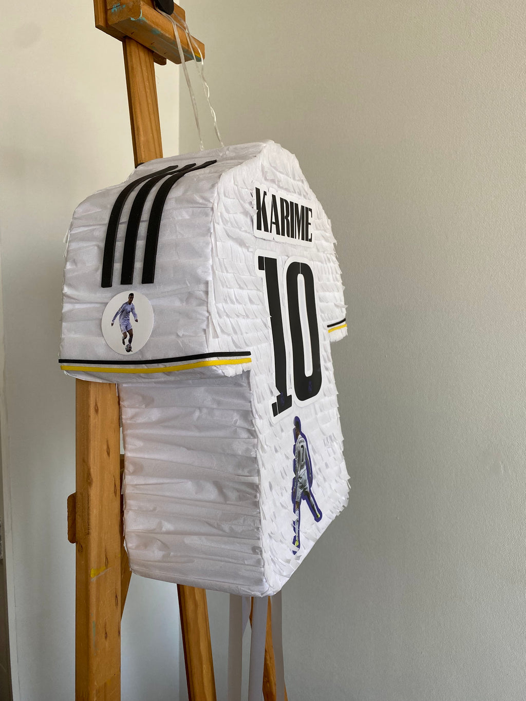 PIÑATA CAMISA REAL MADRID / CR7 CRISTIANO 40CM PREMIUM