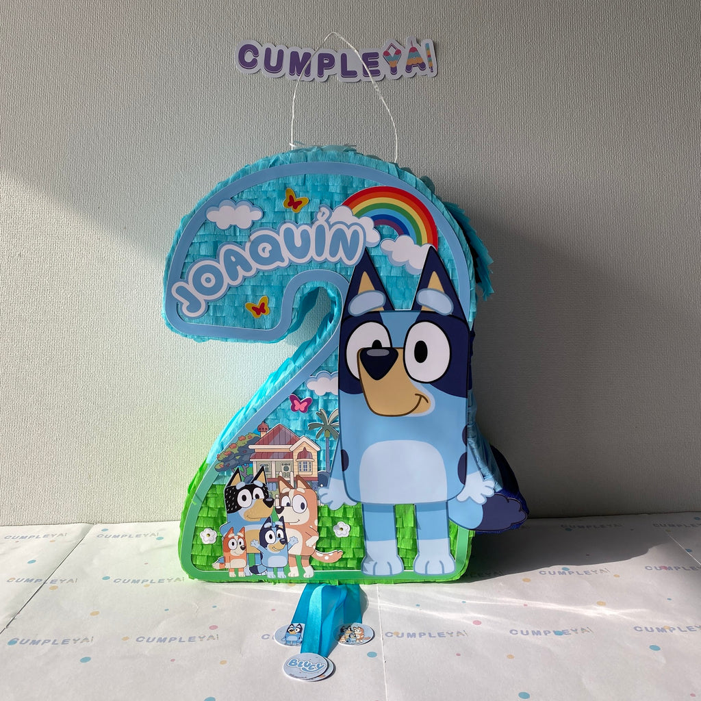 PIÑATA NUMERO 2 CON BLUEY 40CM PREMIUM