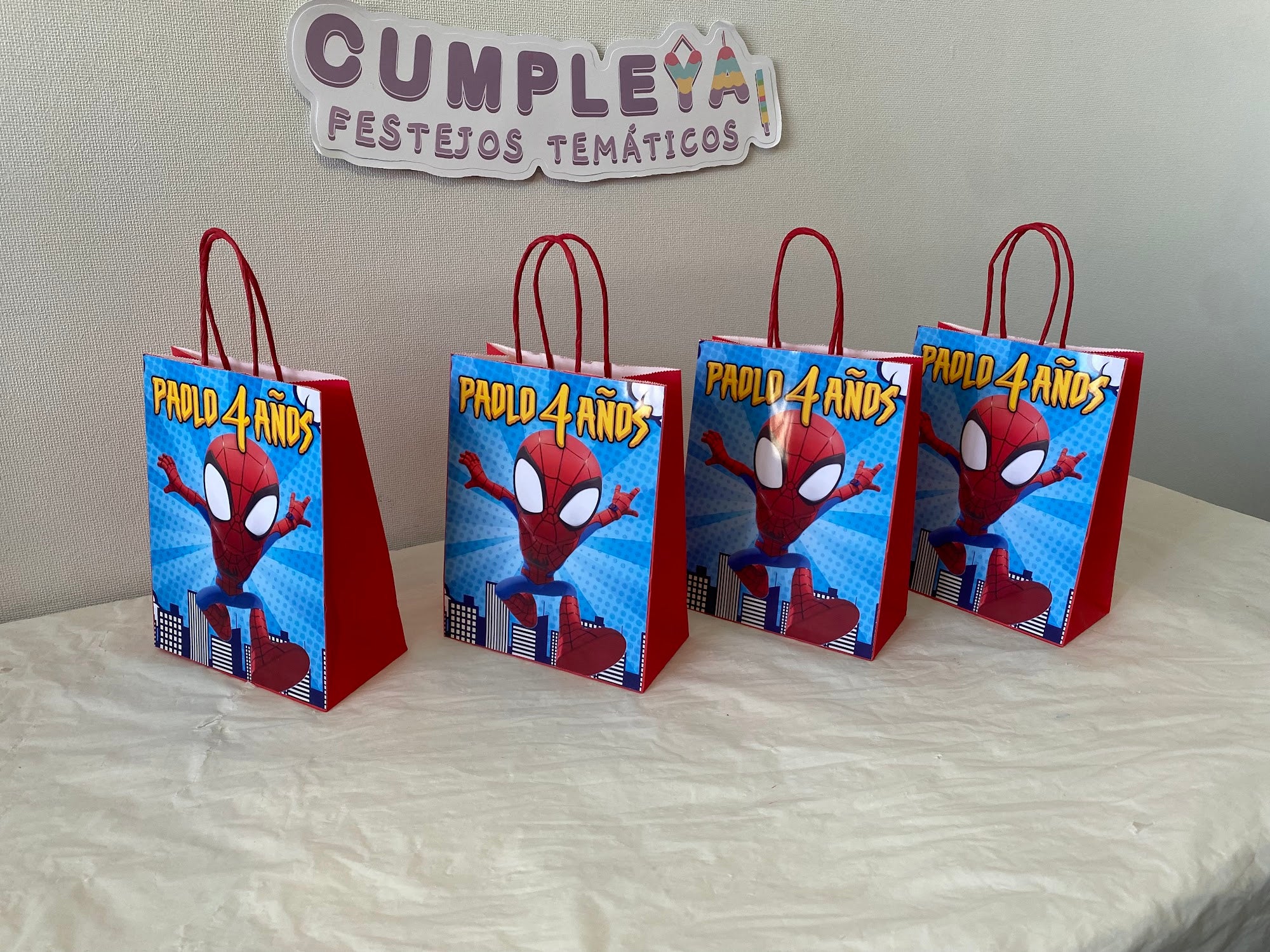 BOLSA SORPRESA 16 × 21 × 8 CM SPIDEY