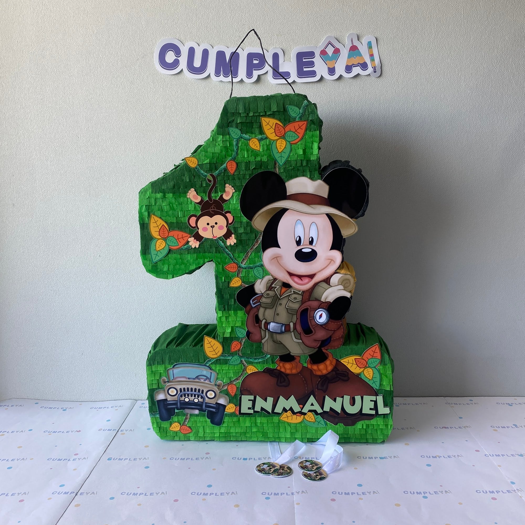 PIÑATA NÚMERO 1 CON MICKEY SAFARI 60CM PREMIUM