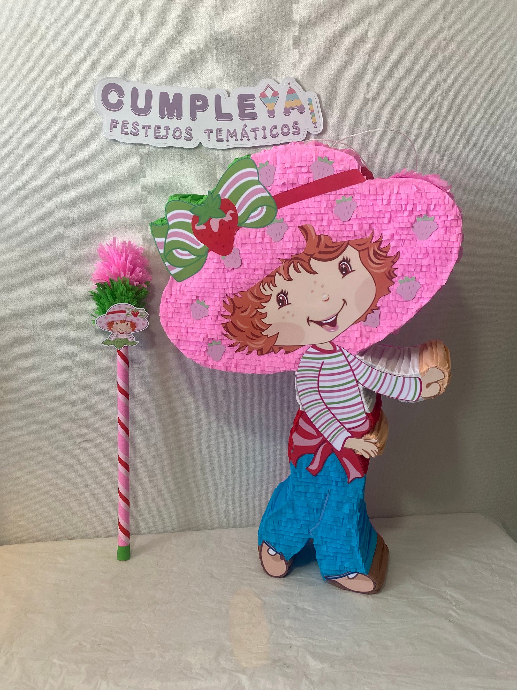 PIÑATA FRESITA 60CM PREMIUM