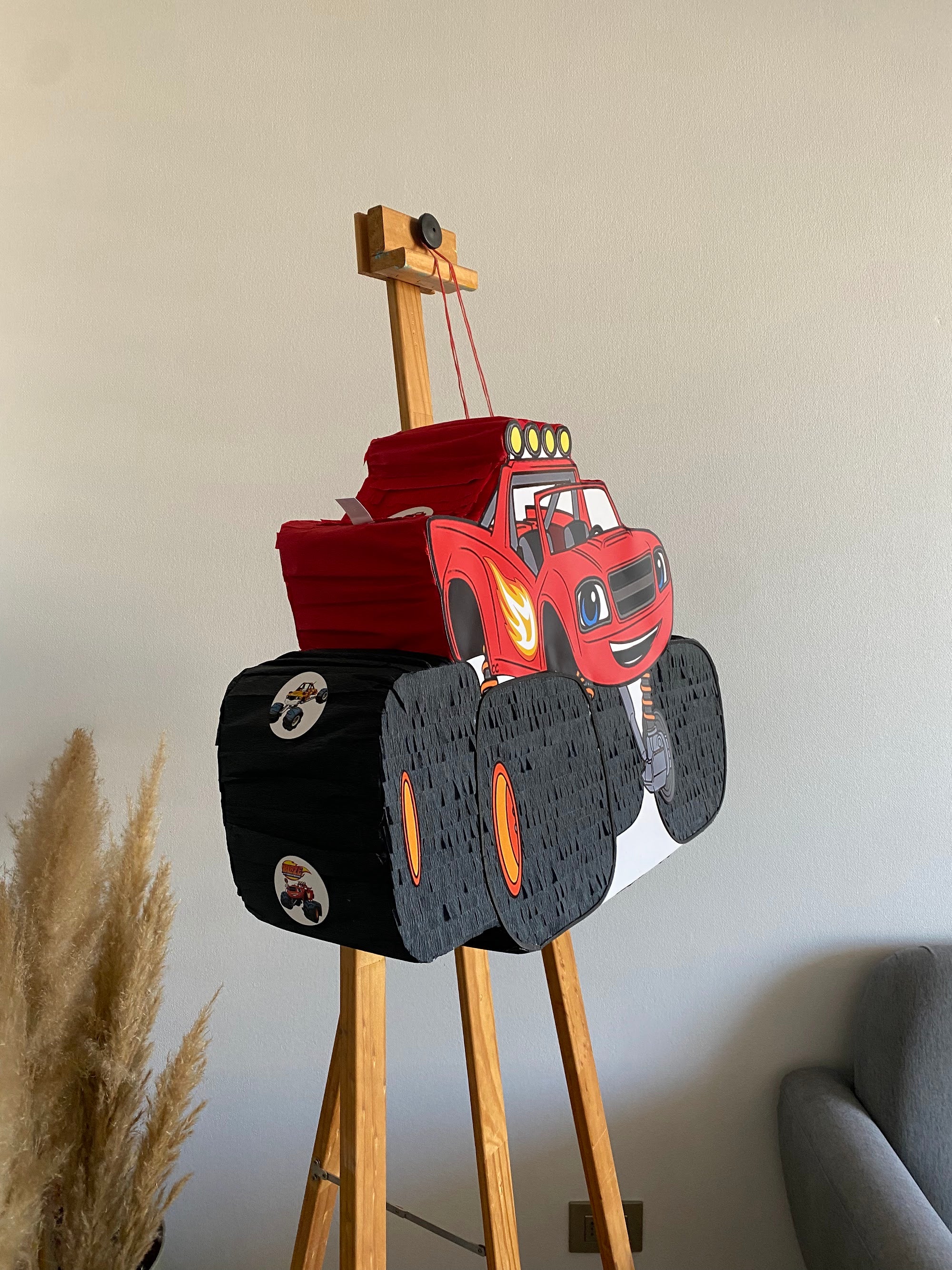 PIÑATA BLAZE 60CM PREMIUM