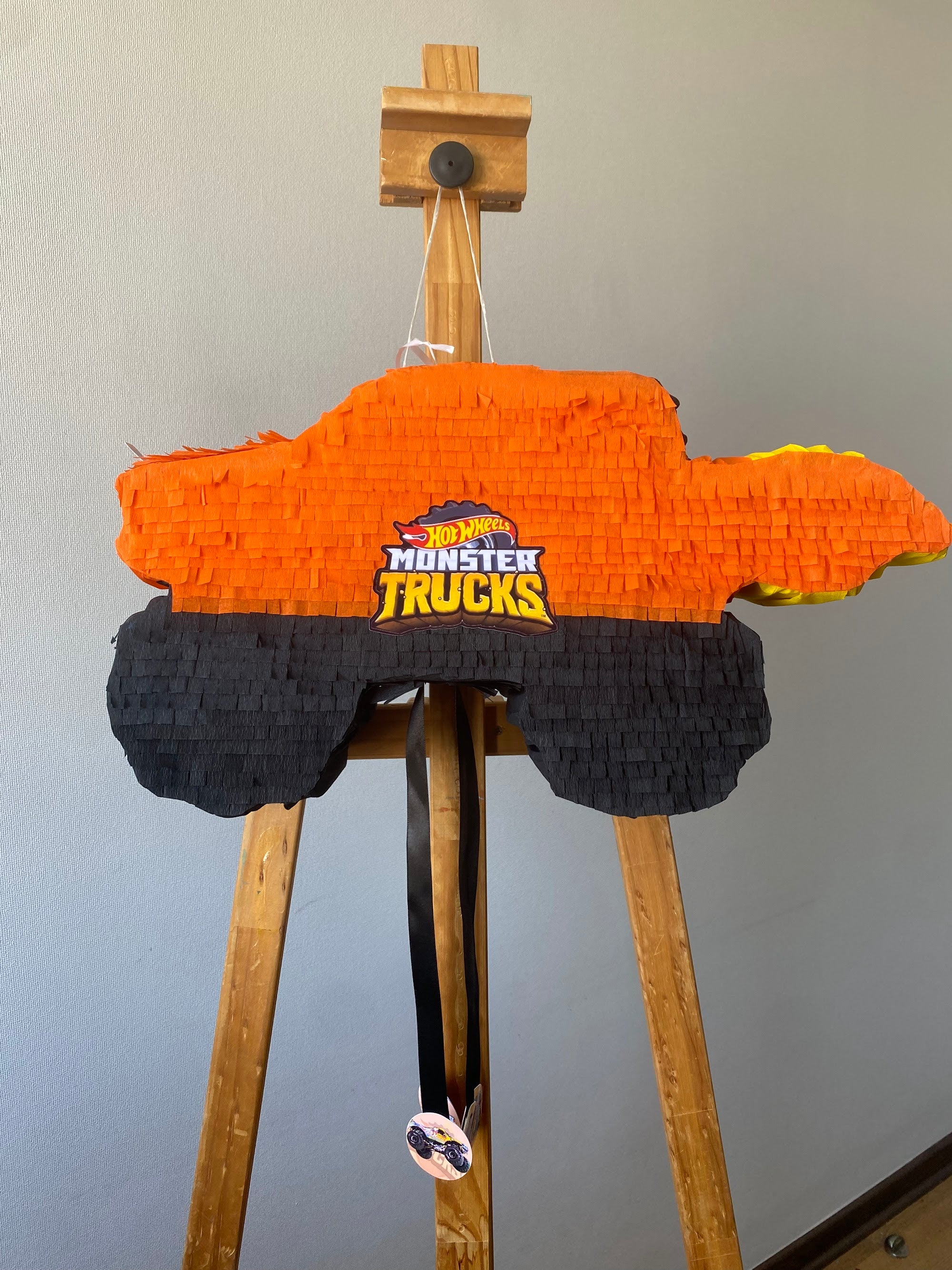 PIÑATA MONSTER TRUCK 40CM PREMIUM