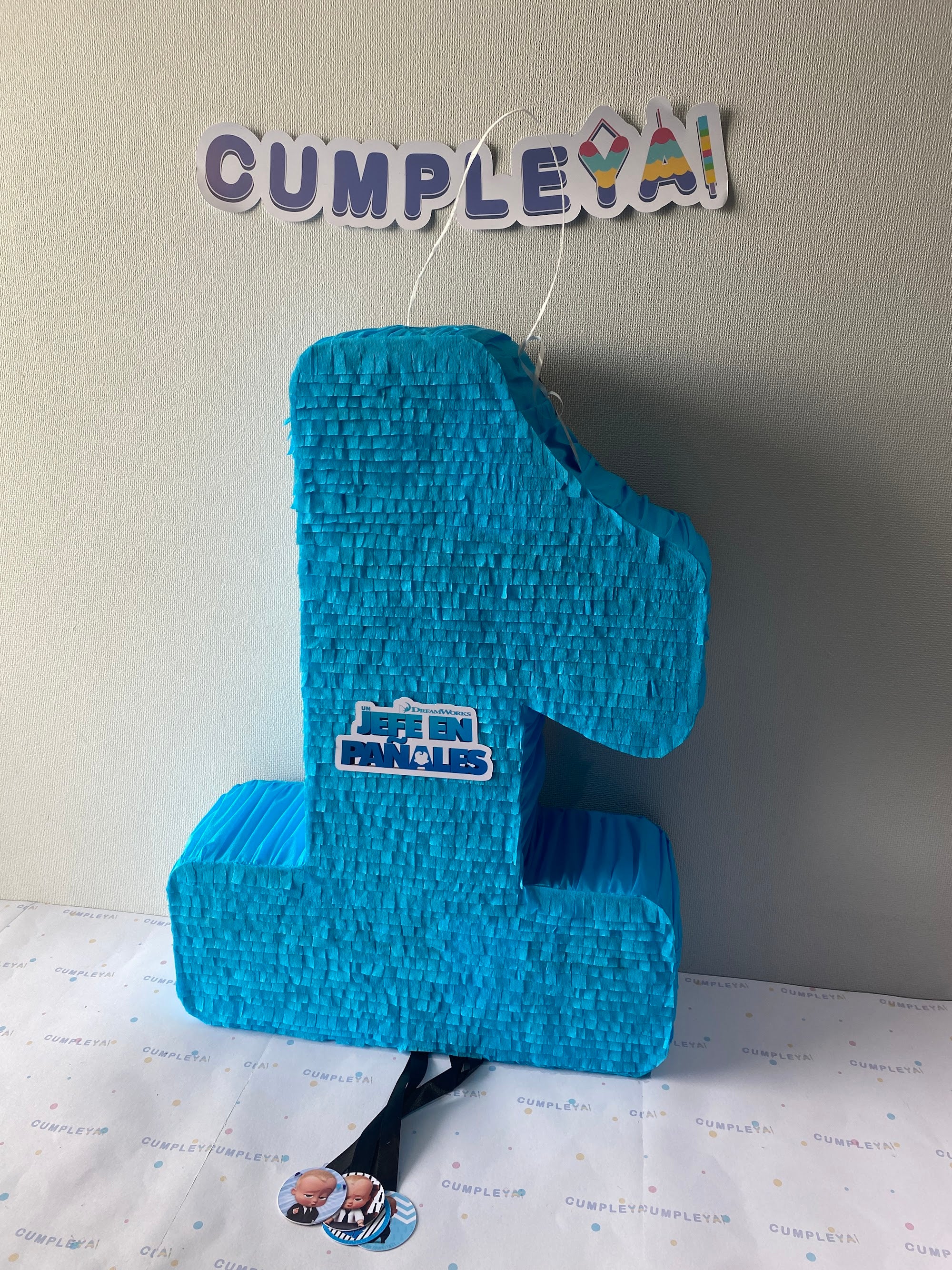 PIÑATA JEFE EN PAÑALES EN NÚMERO 1 60CM PREMIUM