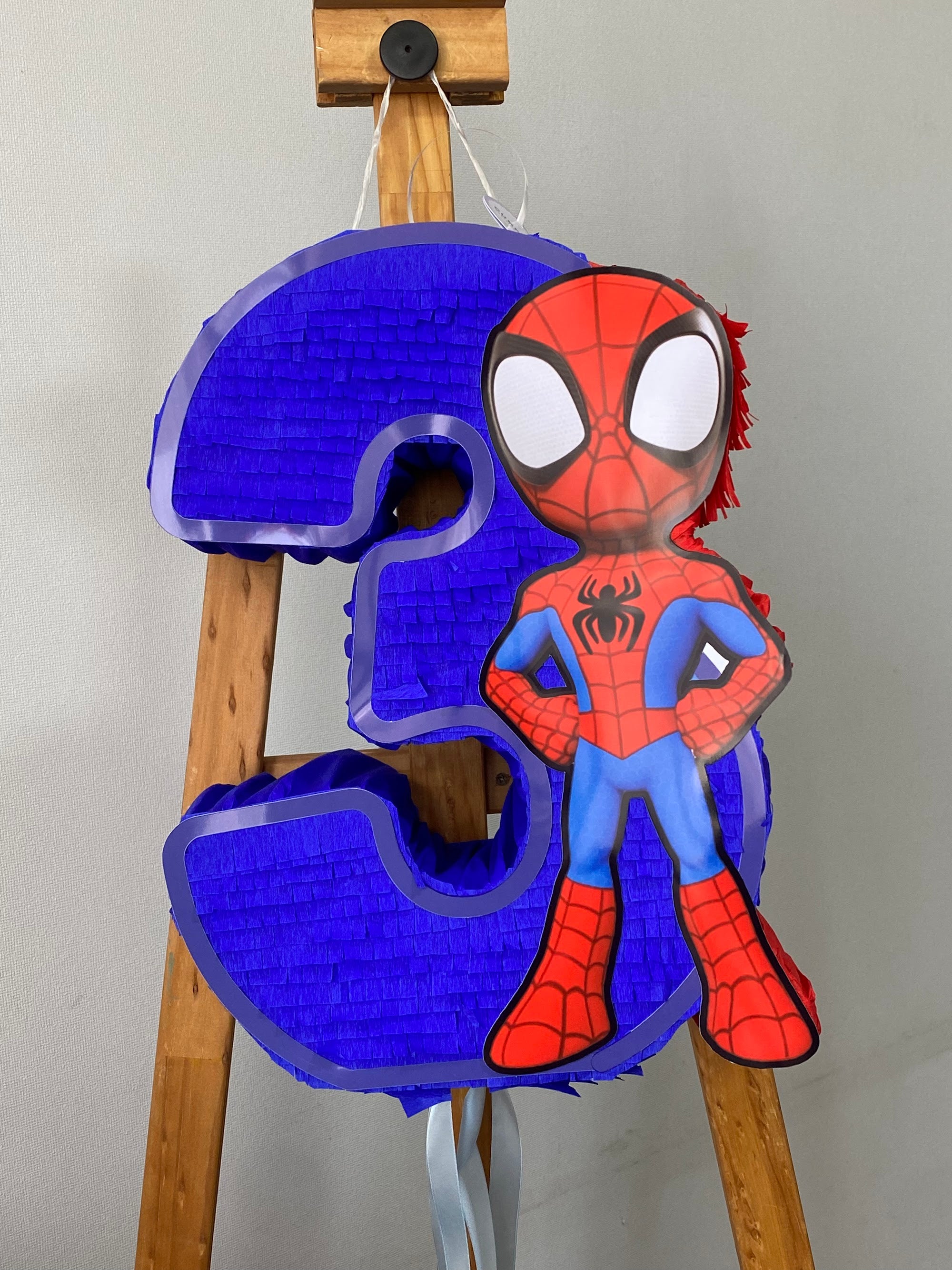 PIÑATA SPIDER-MAN SPIDEY NIÑO NÚMERO 3 40CM PREMIUM