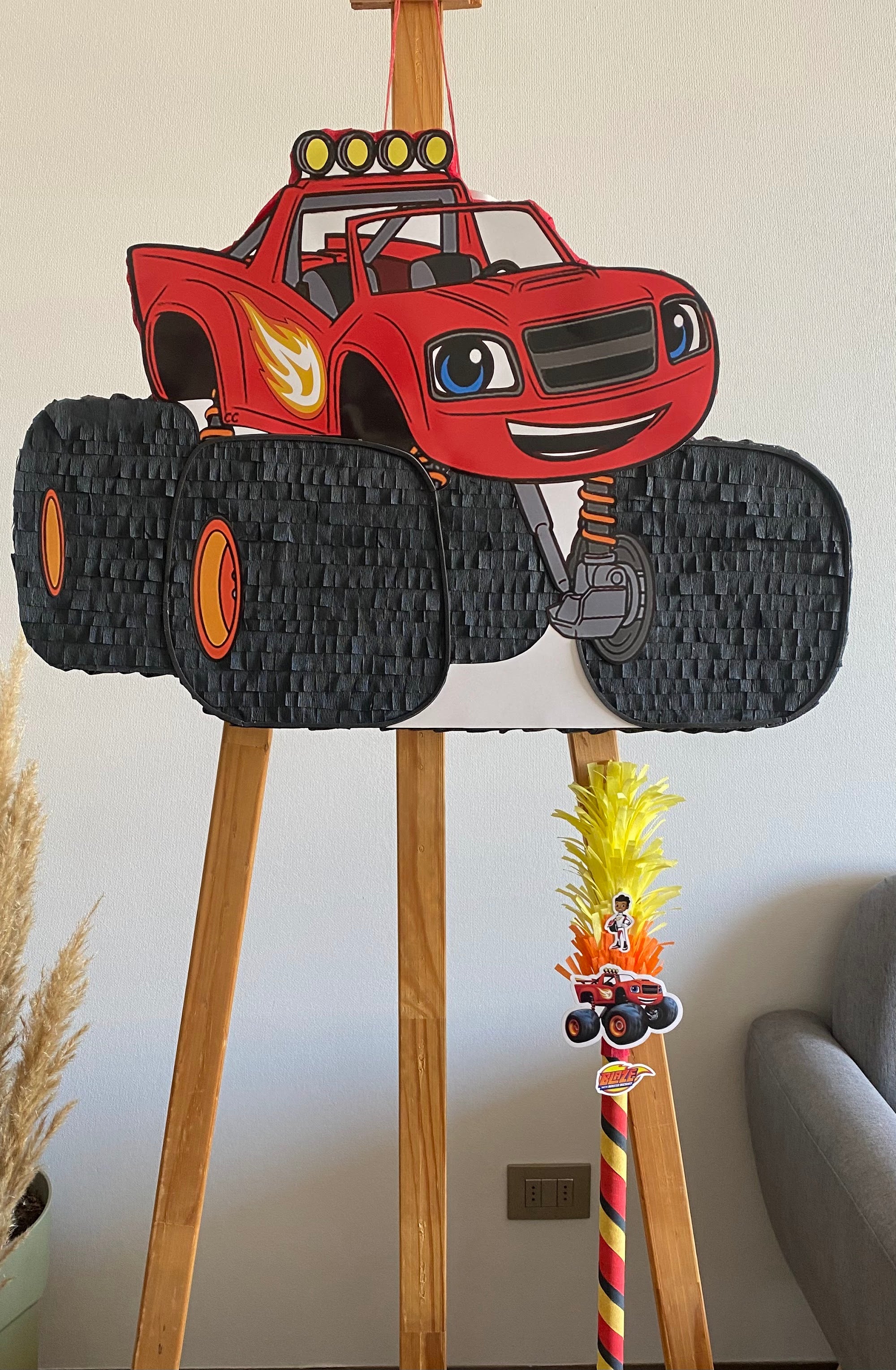 PIÑATA BLAZE 60CM PREMIUM