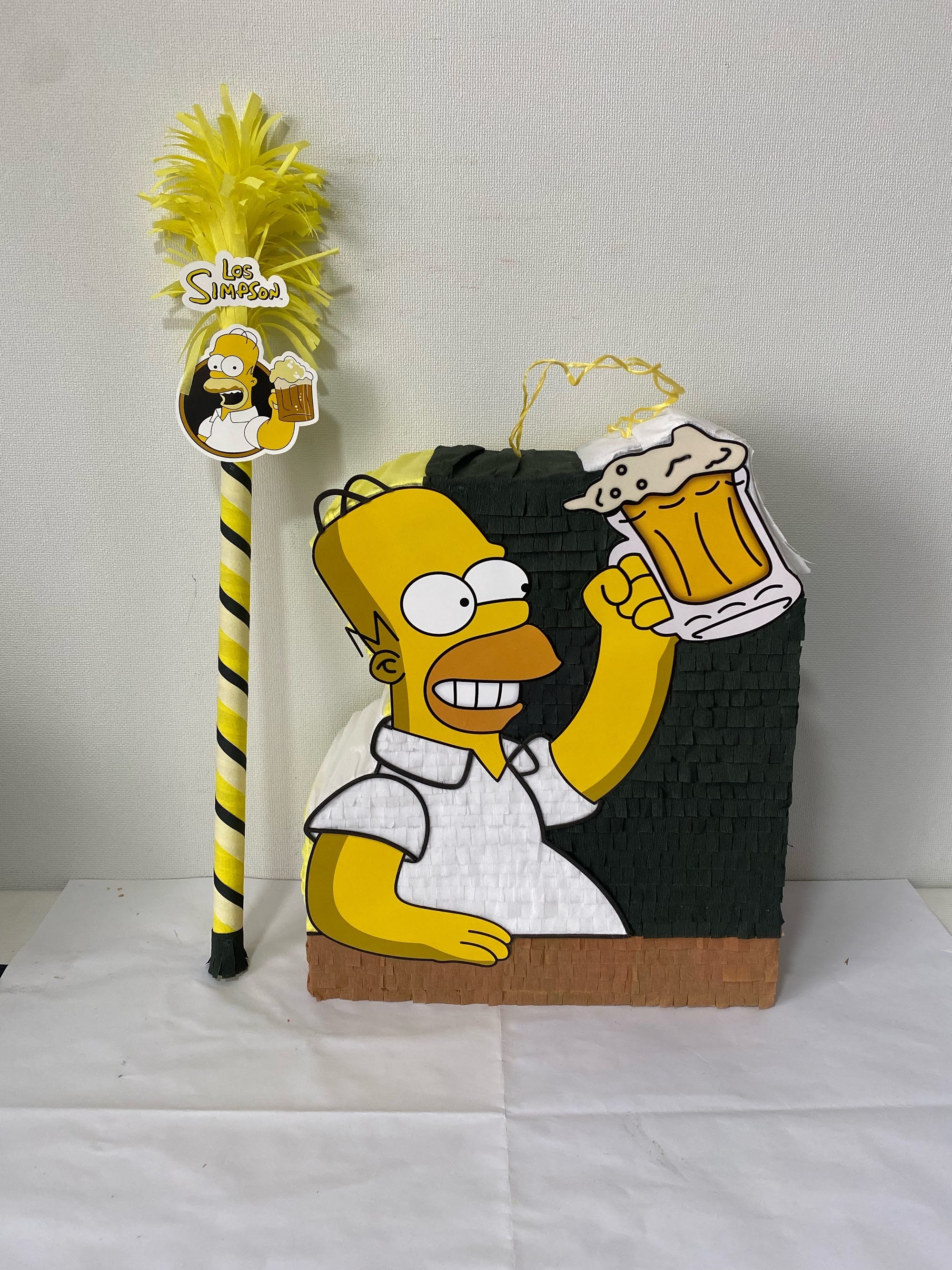 PIÑATA HOMERO SIMPSON 40CM PREMIUM