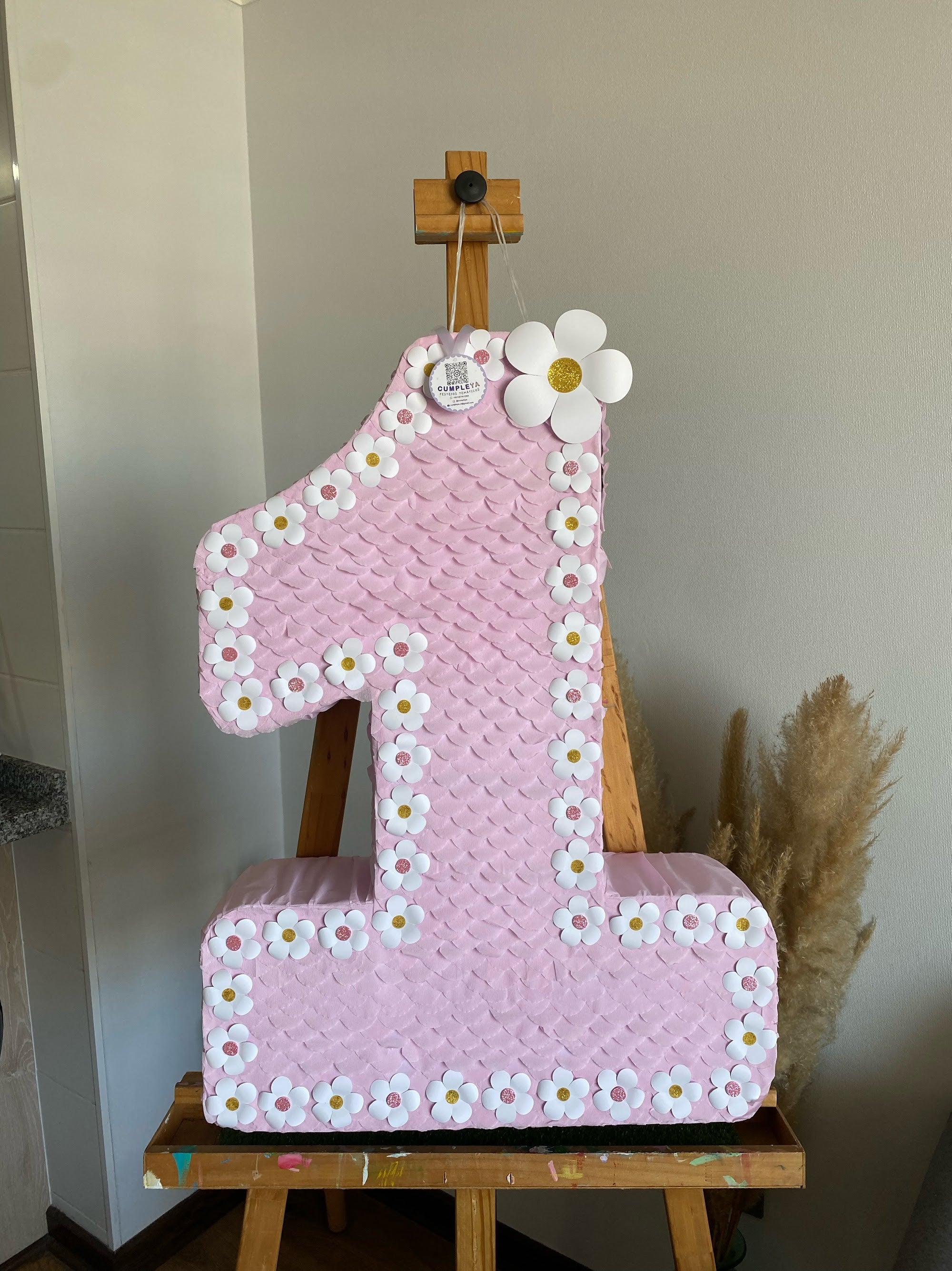 PIÑATA NÚMERO 1 DE FLORES 60CM PREMIUM