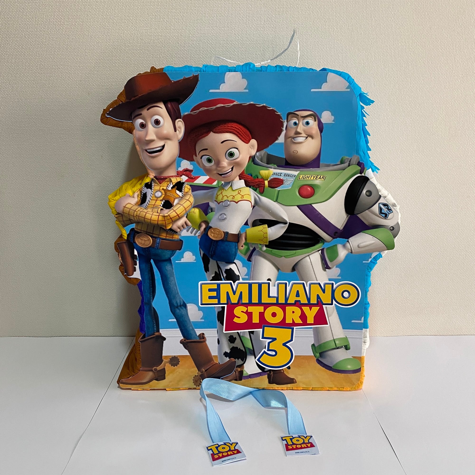 PIÑATA 40 CM WOODY, BUZZ Y JESSIE TOY STORY