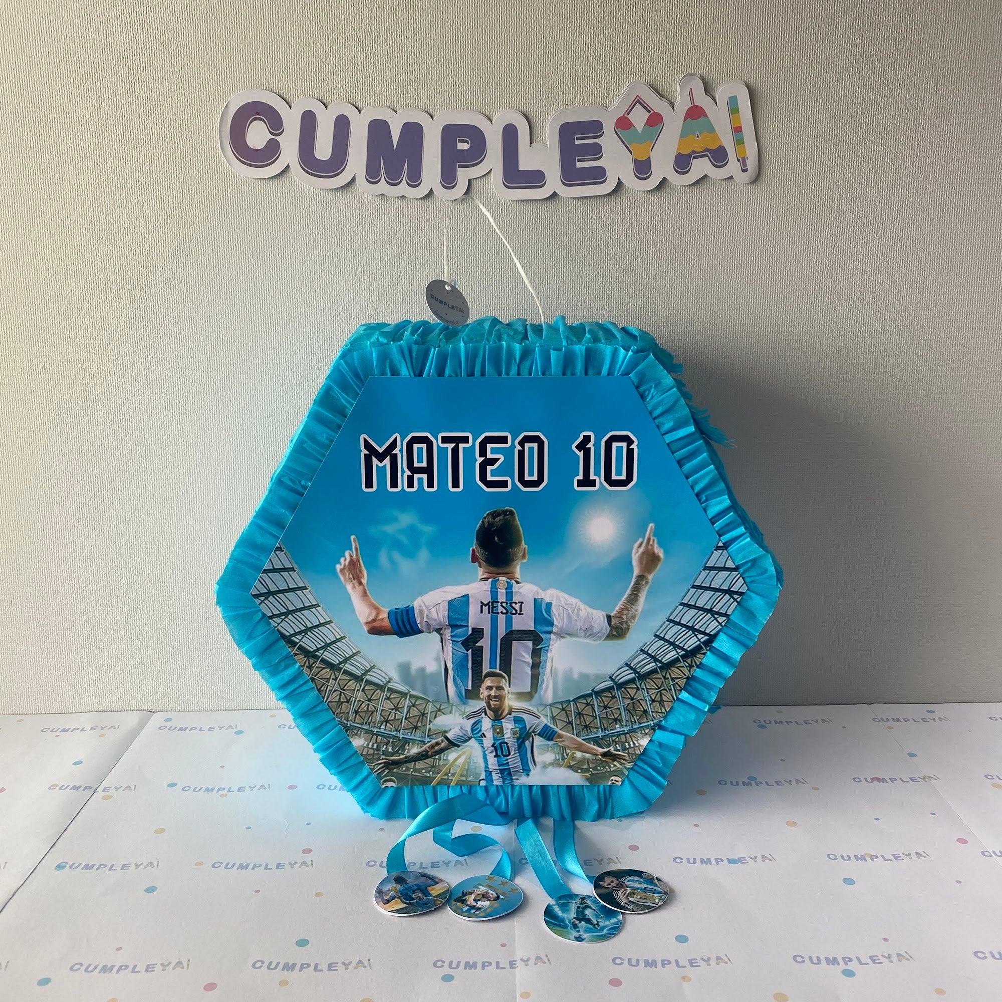 PIÑATA MESSI ARGENTINA HEXAGONAL EXPRÉS 40CM