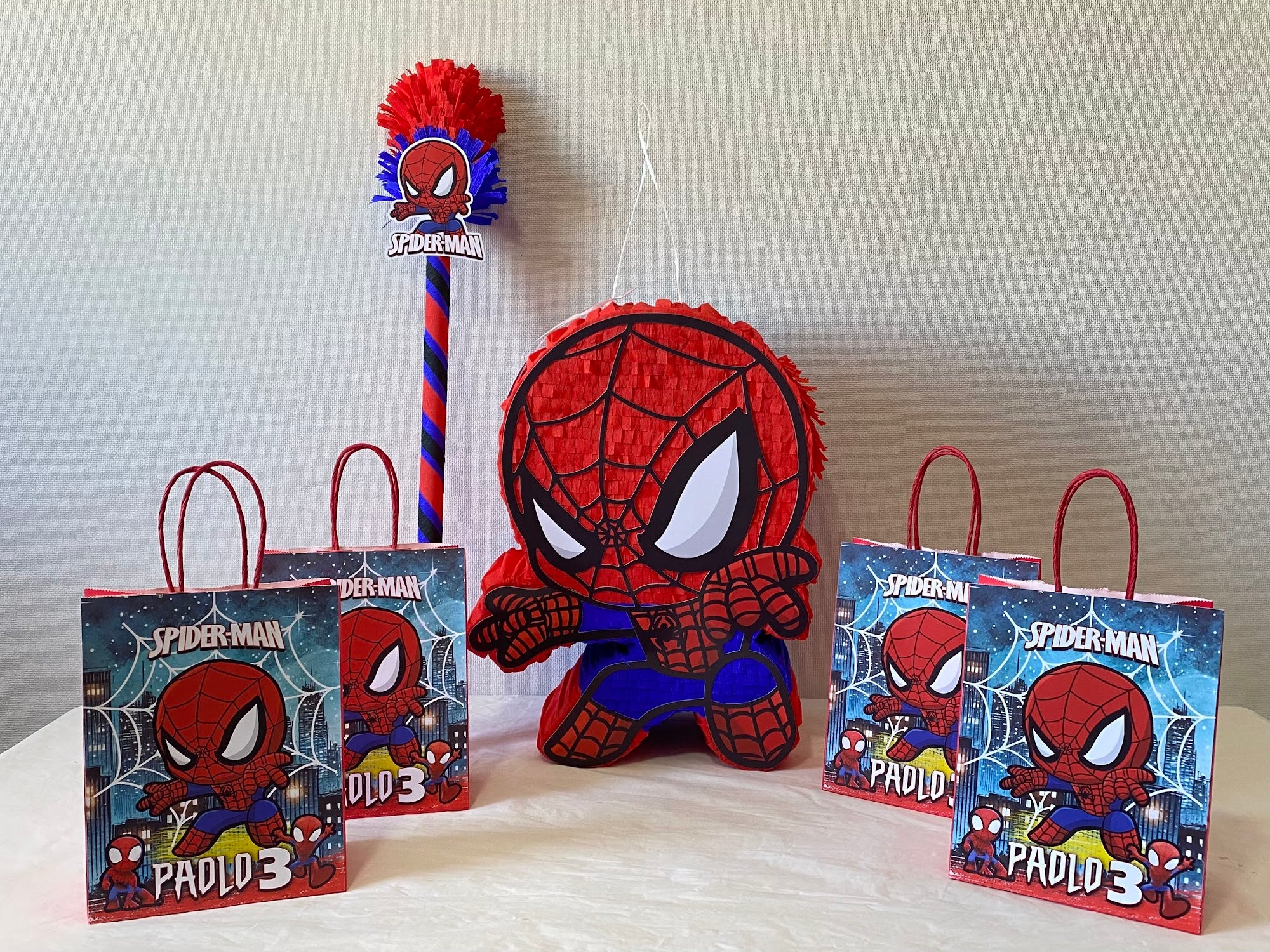 PIÑATA SPIDERMAN - BEBE 40CM PREMIUM