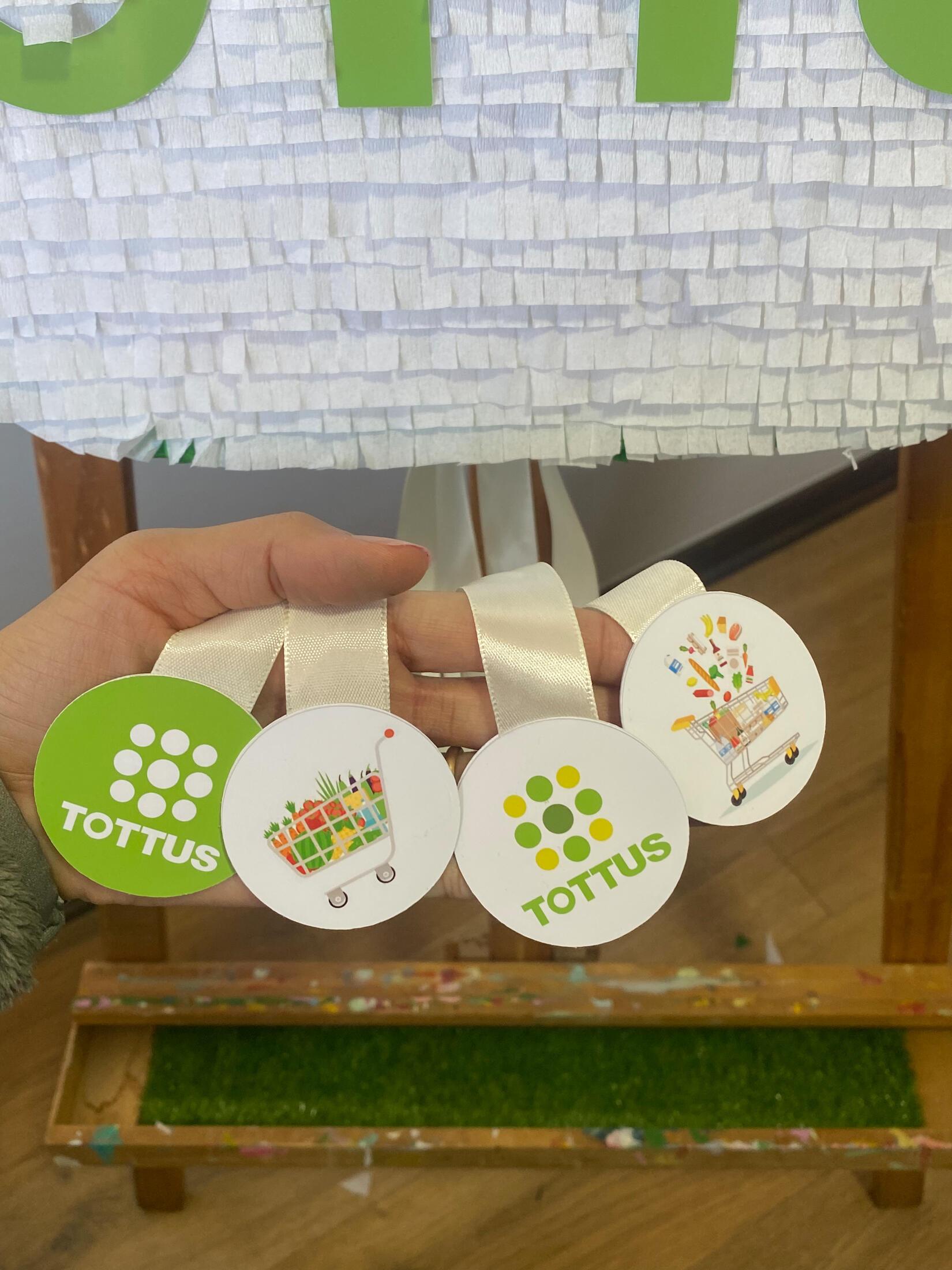 PIÑATA TOTTUS 60CM PREMIUM