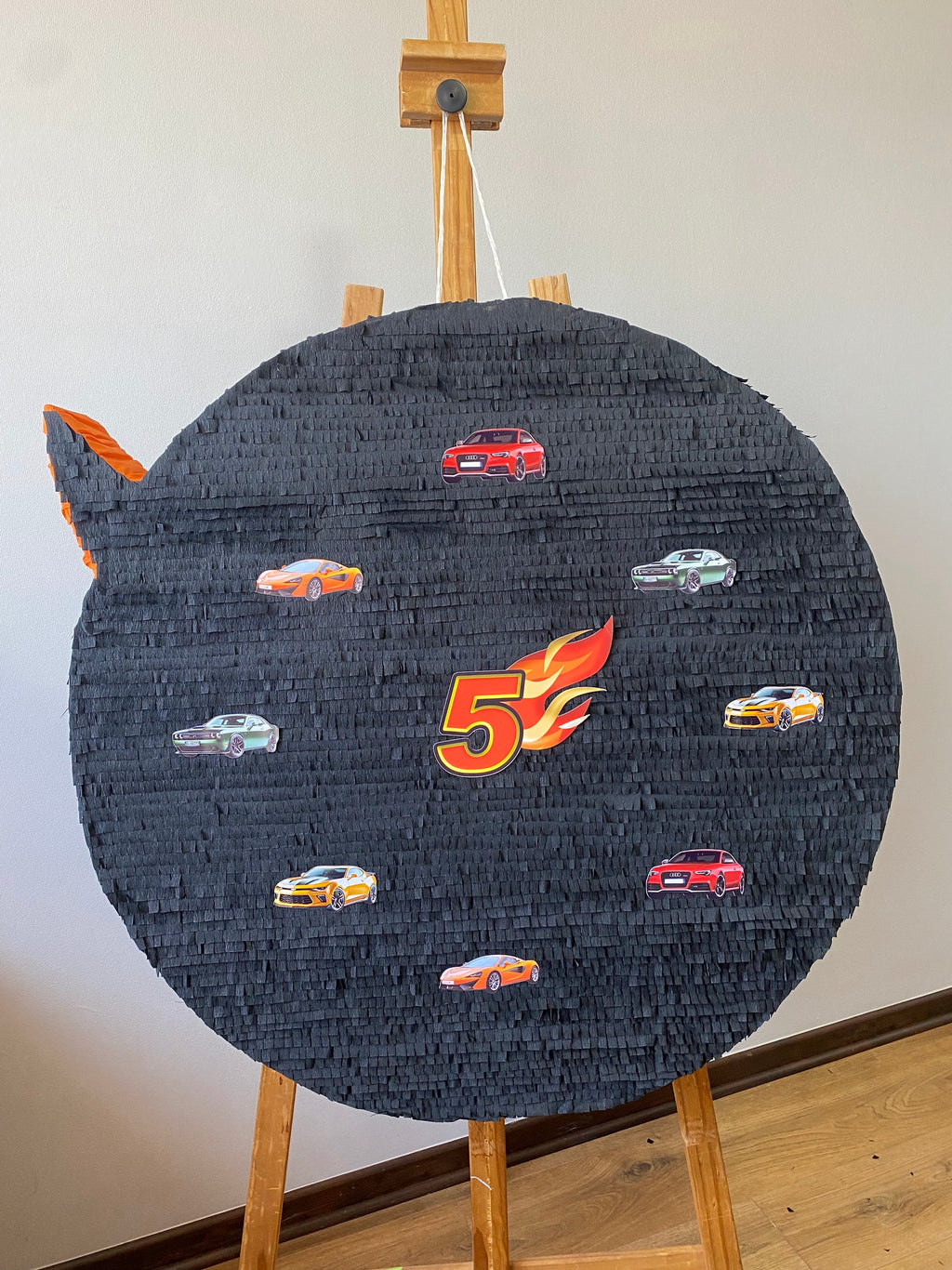 PIÑATA RUEDA DE AUTO 60CM PREMIUM