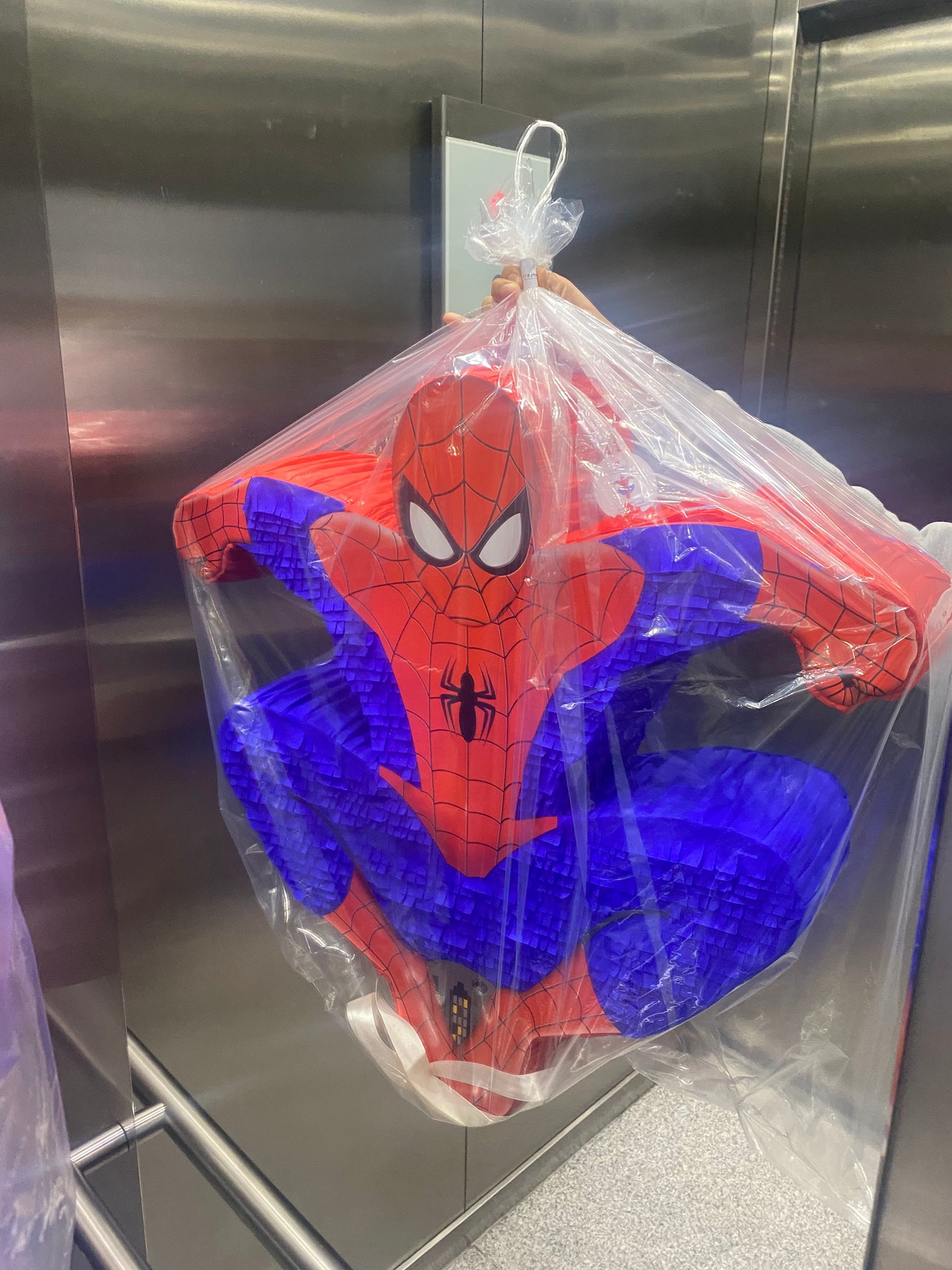 PIÑATA SPIDERMAN 60CM PREMIUM