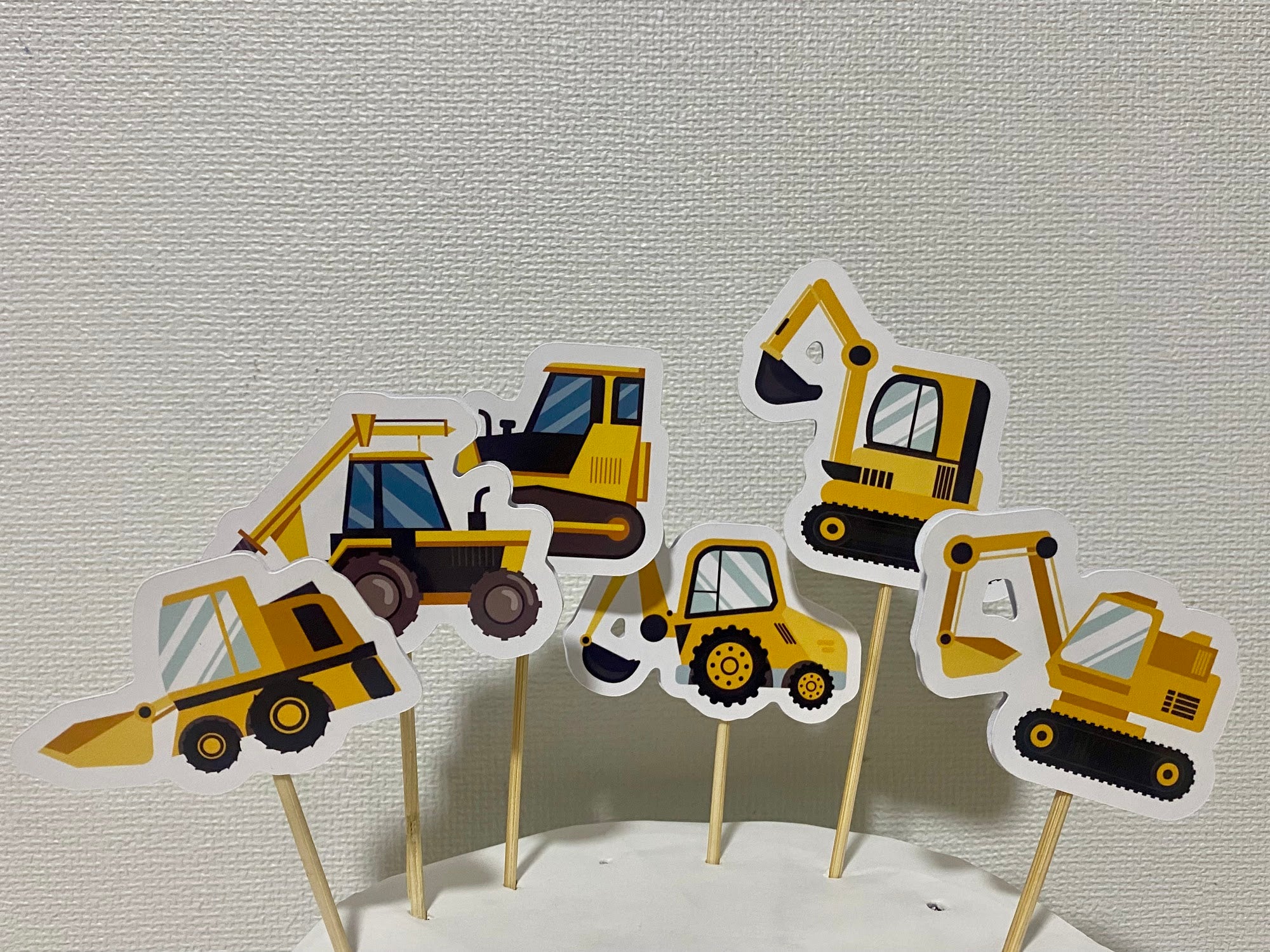 TOPPER CAMIONES 6CM SET 8U