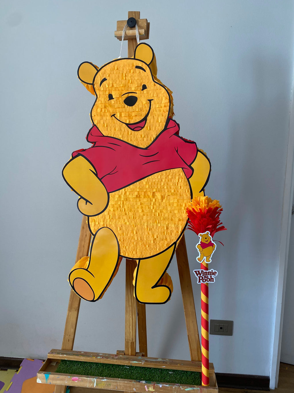 PIÑATA WINNIE POOH 60CM PREMIUM