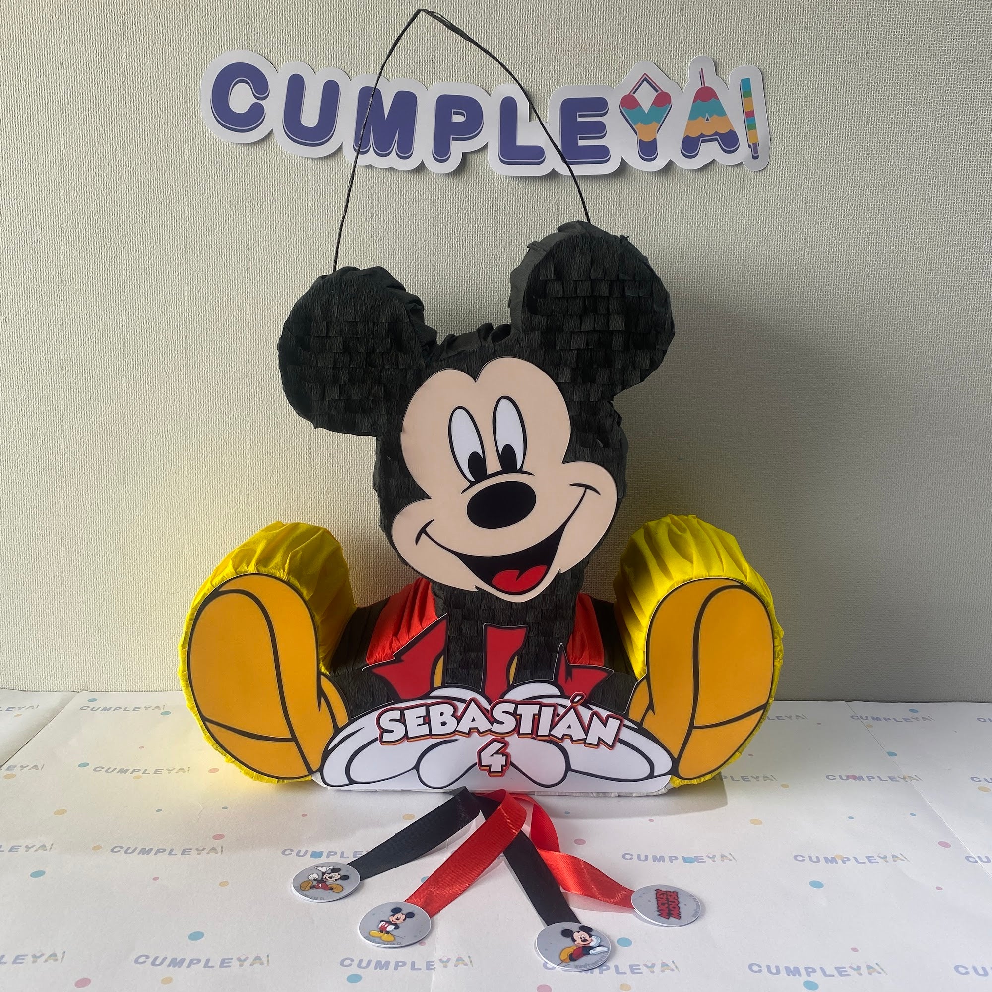 PIÑATA MICKEY SENTADO 40CM PREMIUM