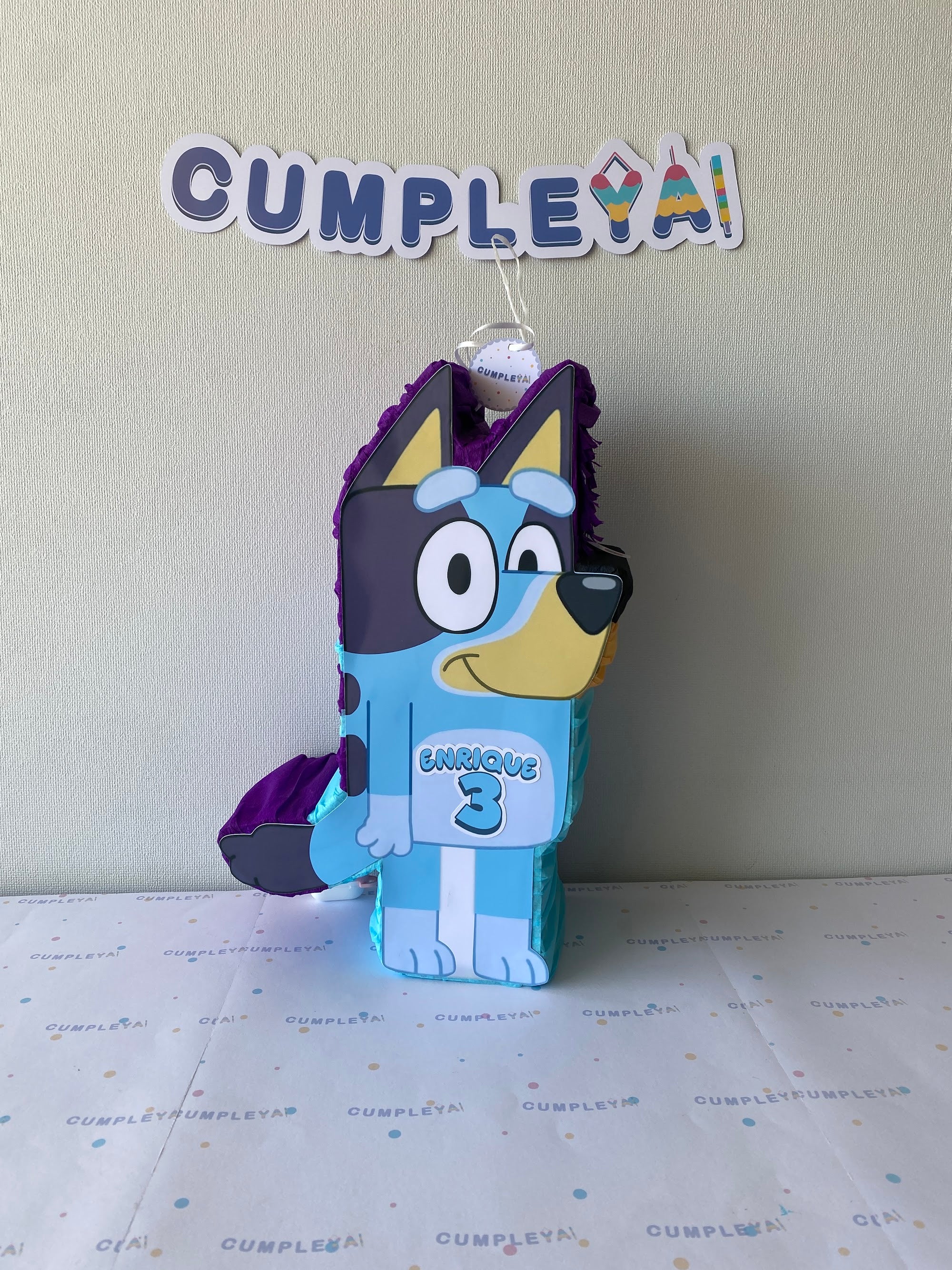 PIÑATA 40 CM BLUEY DE PIE