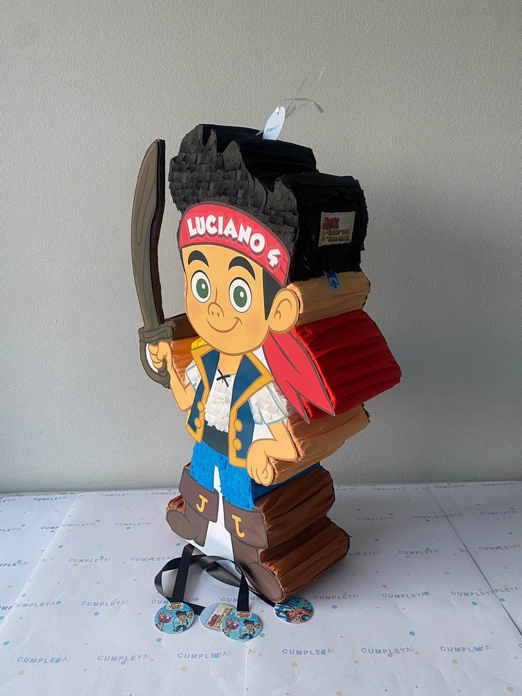 PIÑATA JAKE EL PIRATA 60CM PREMIUM