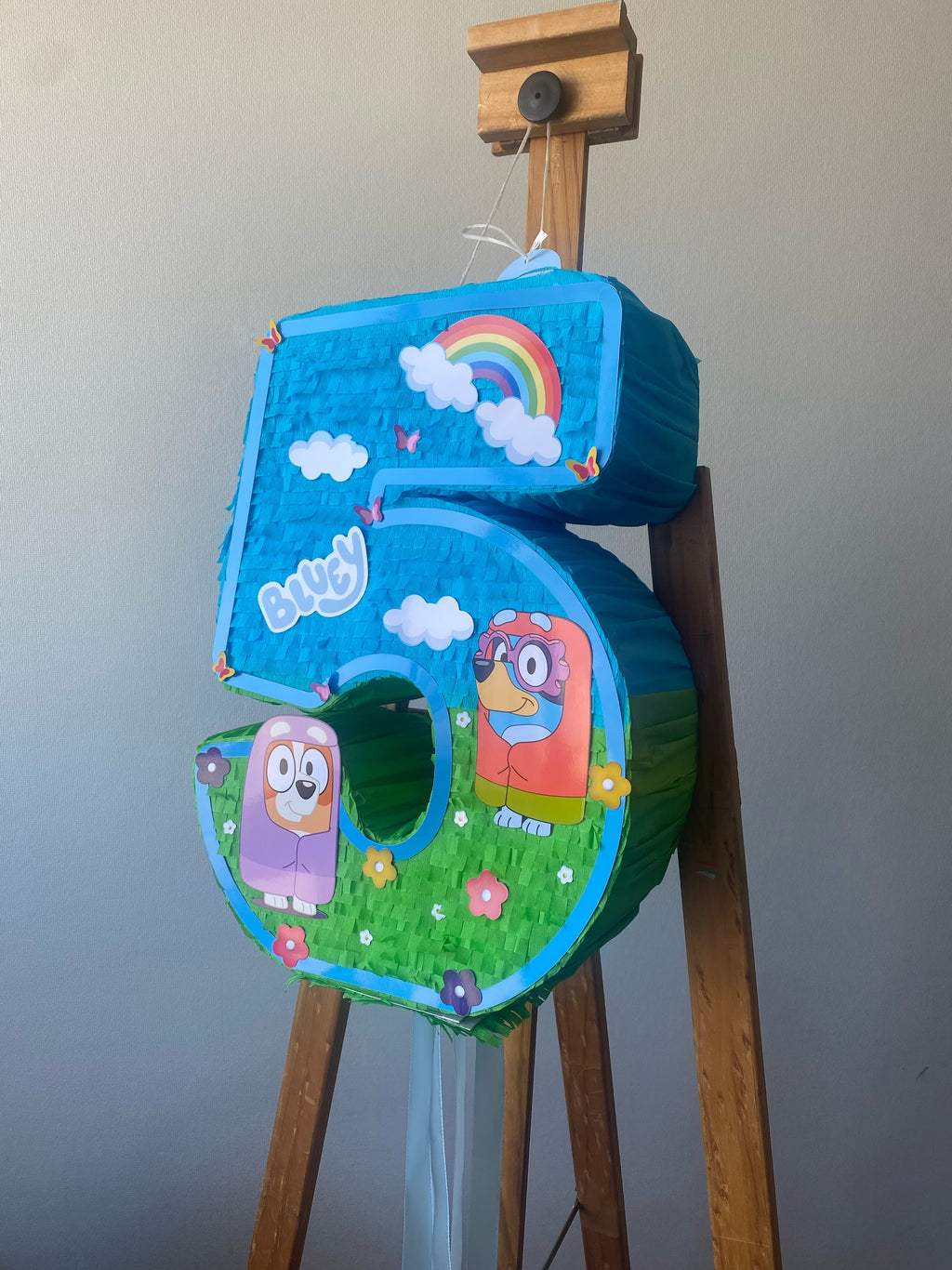 PIÑATA NÚMERO 5 BLUEY ABUELITAS 40CM PREMIUM