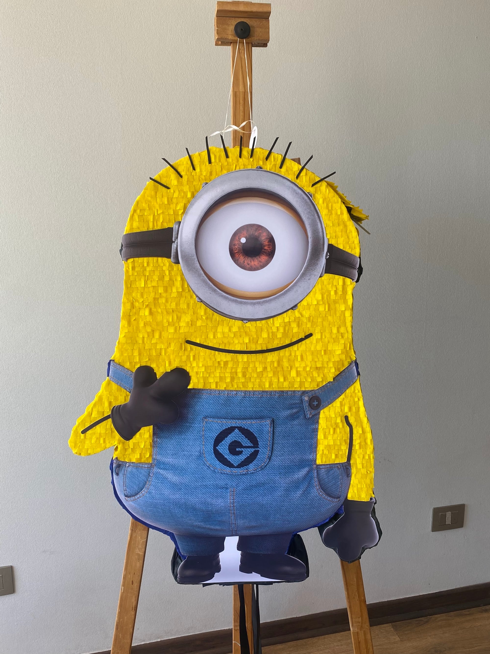 PIÑATA MINIONS 60CM PREMIUM