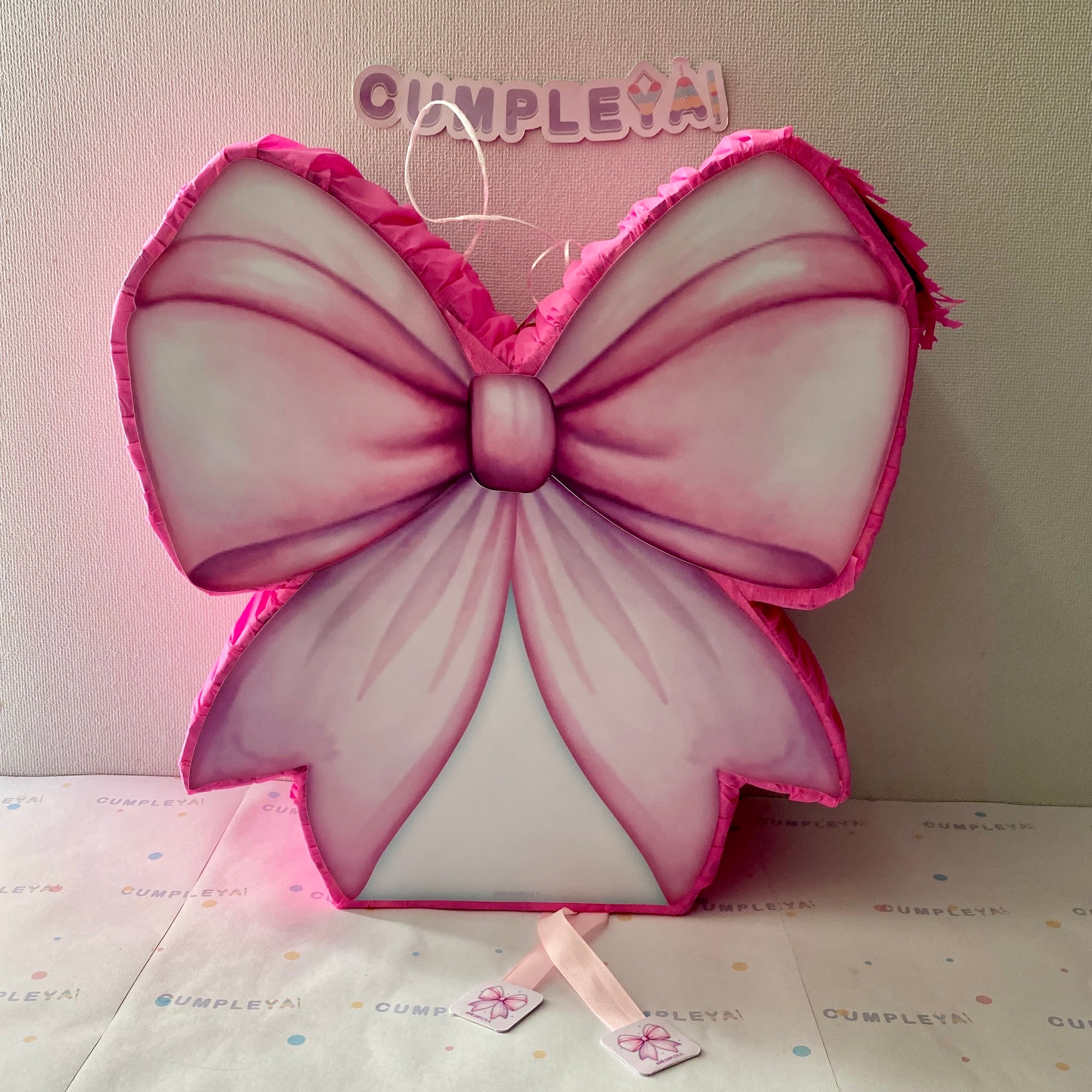 PIÑATA 40 CM LAZO