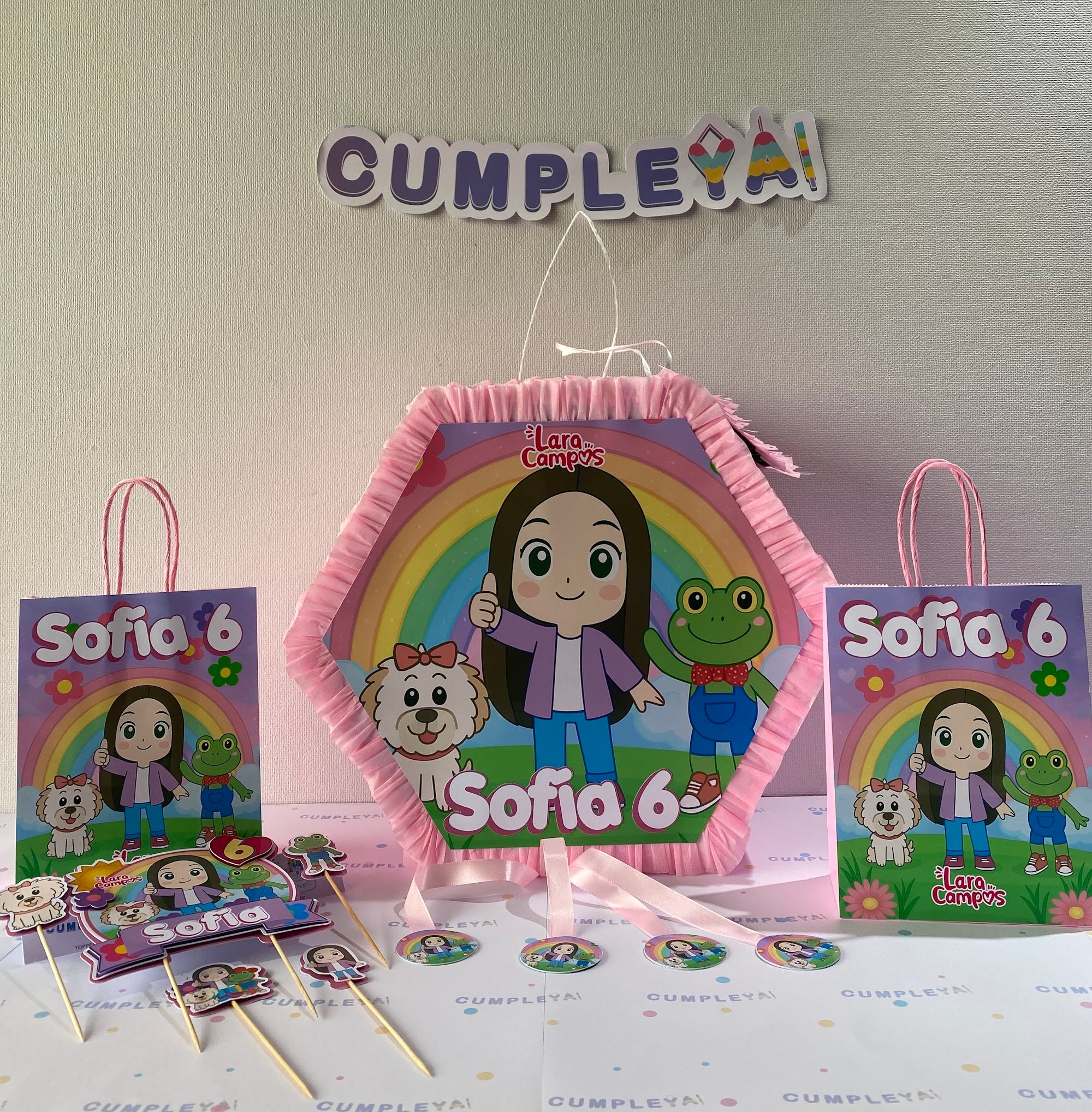 PIÑATA LARA CAMPOS ANIMADO HEXAGONAL EXPRÉS 40CM