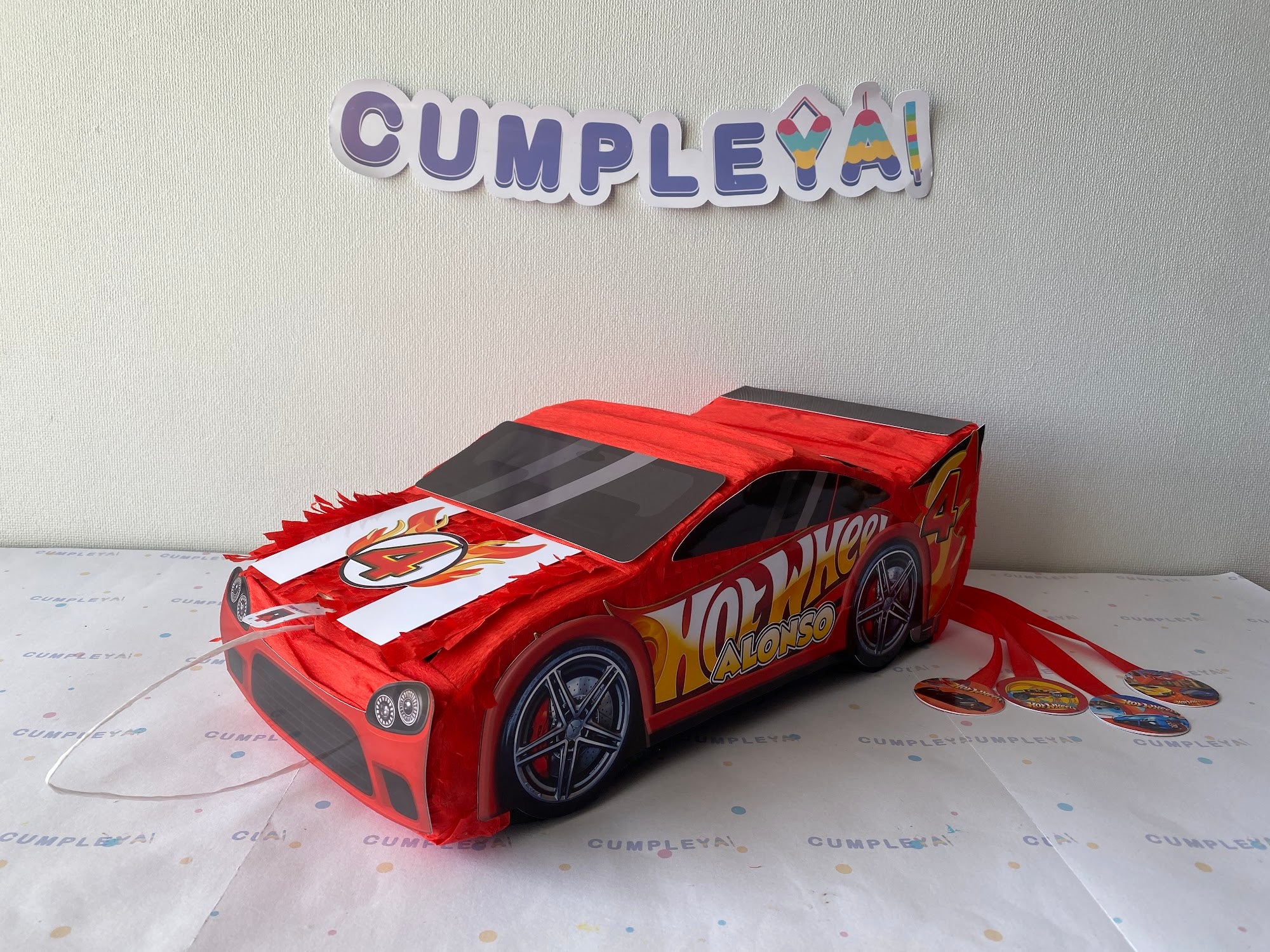 PIÑATA AUTO ROJO HOT WHEELS 40CM PREMIUM
