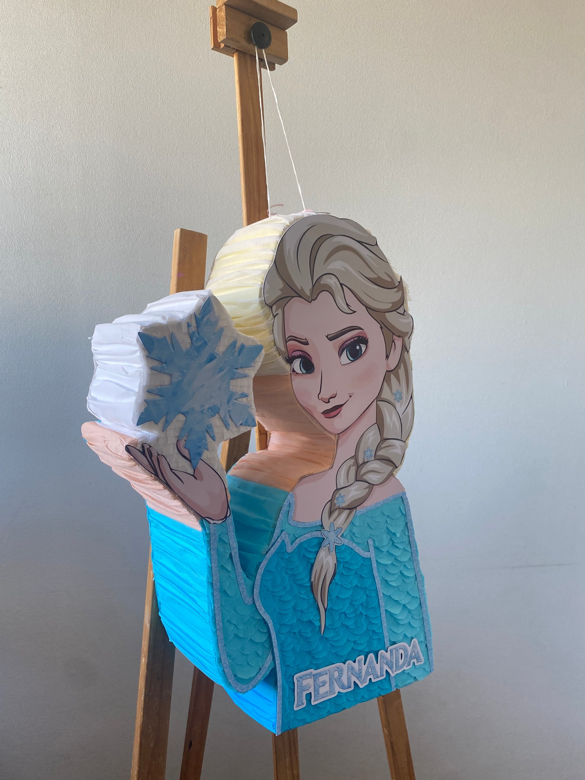 PIÑATA ELSA 60CM PREMIUM