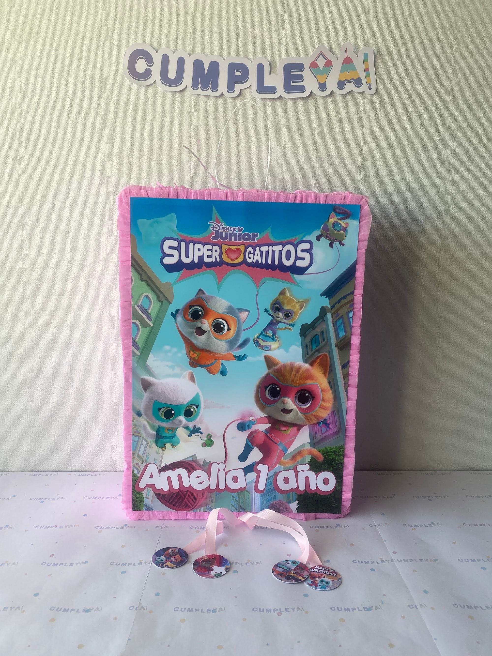 PIÑATA 40 CM RECTANGULAR SUPERGATITOS