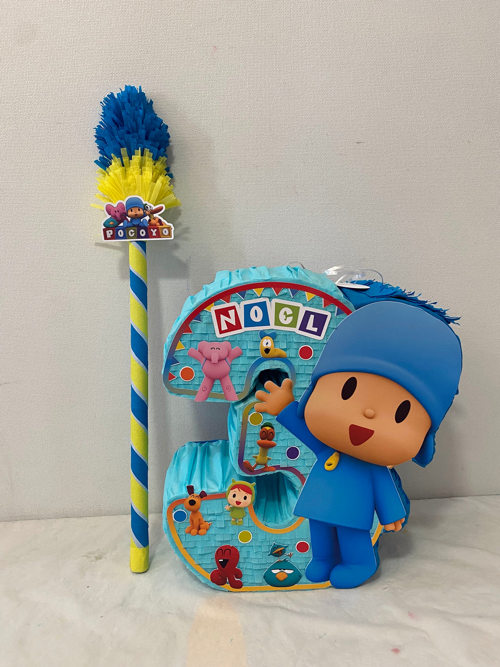 PIÑATA POCOYO NUMERO 3 40CM PREMIUM
