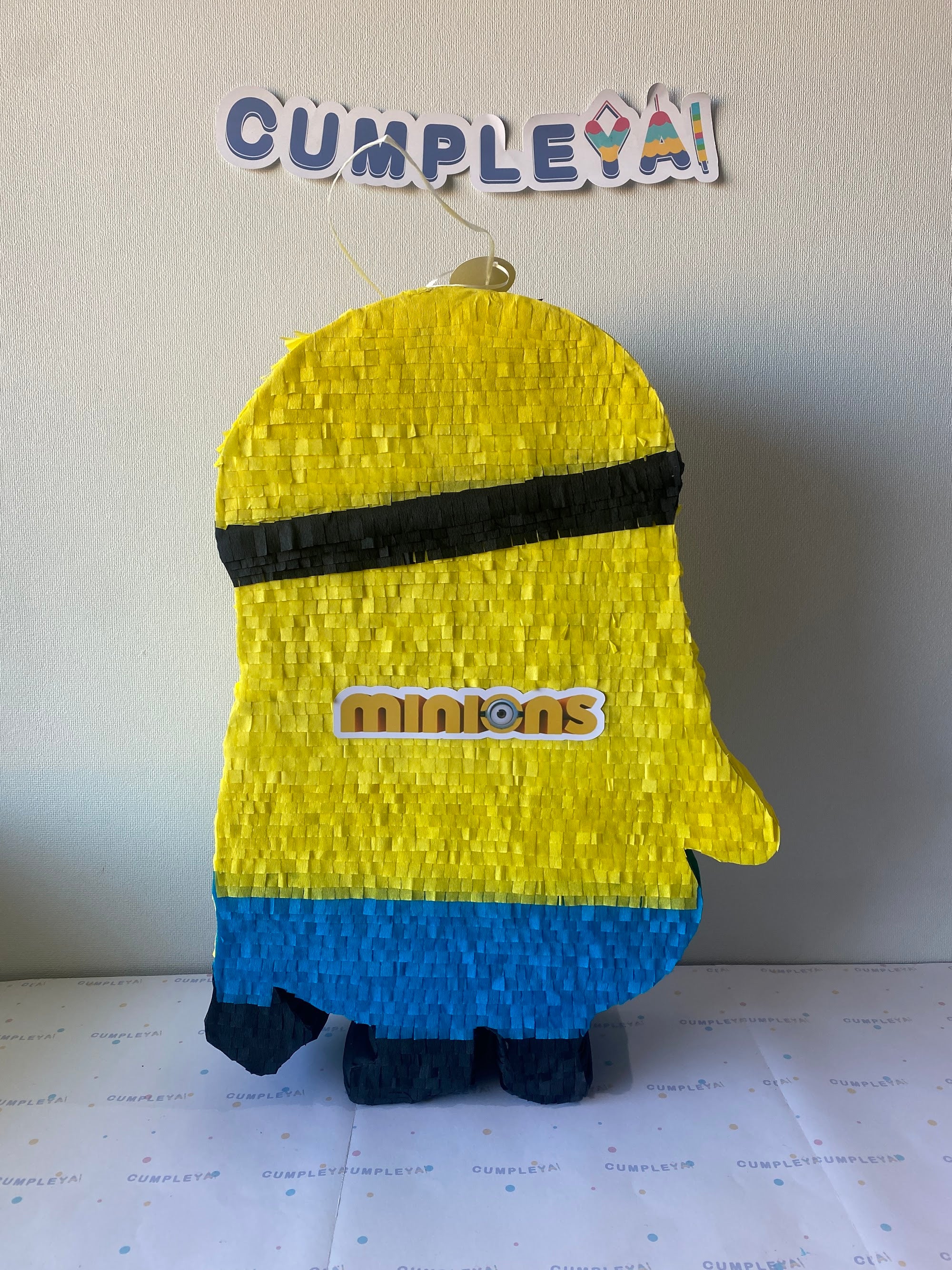 PIÑATA MINIONS 60CM PREMIUM