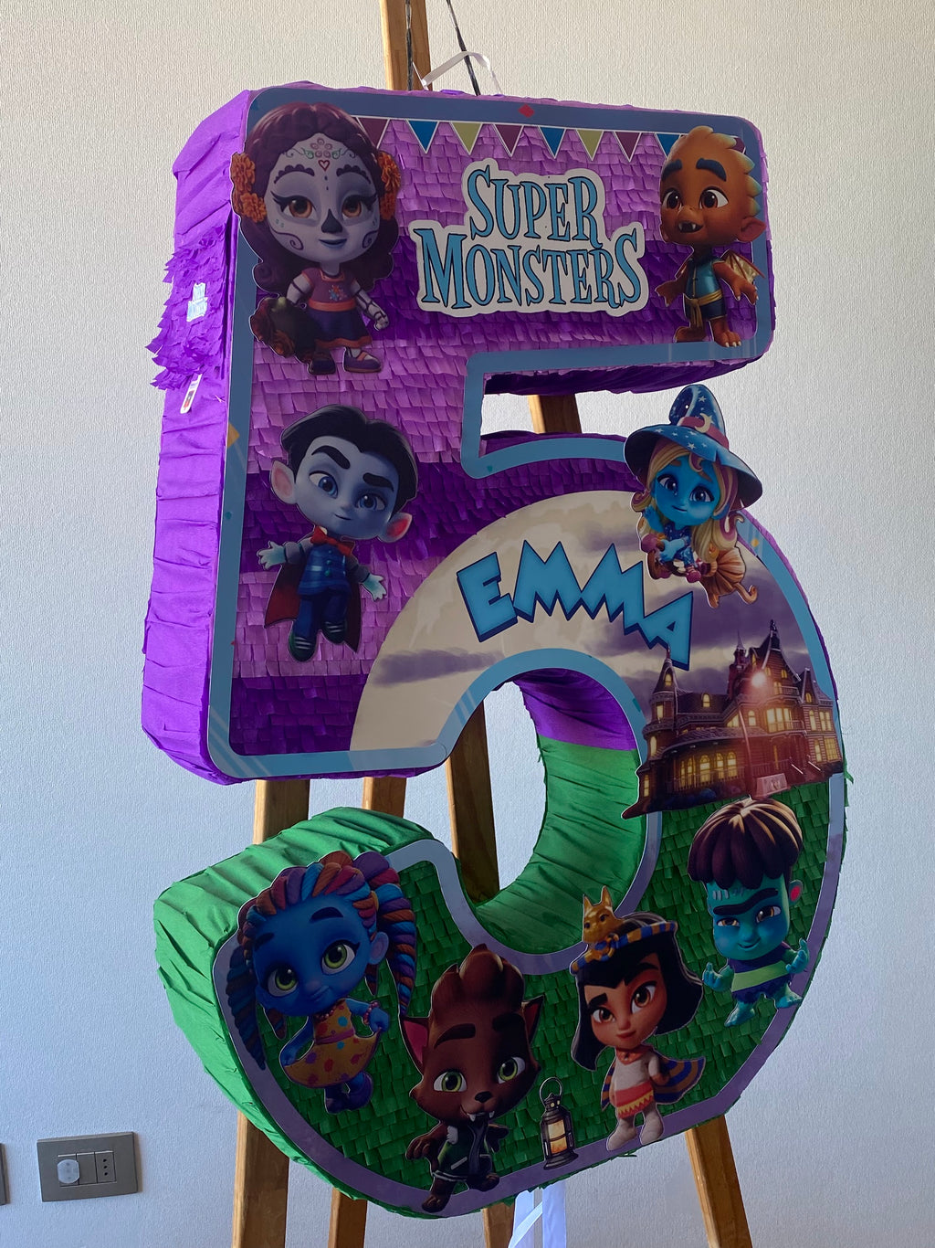 PIÑATA NUMERO 5 SUPERMONSTRUOS 60CM PREMIUM