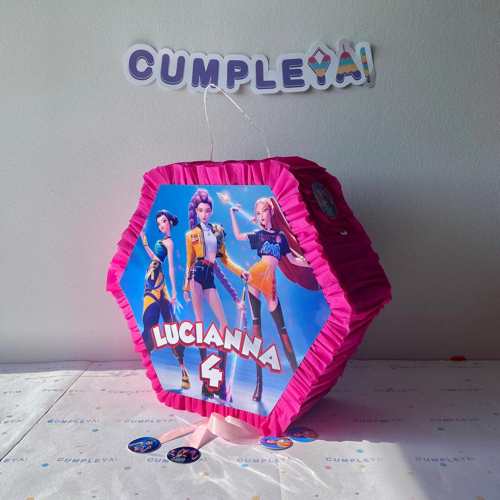 PIÑATA GUERRERA K-POP HEXAGONAL EXPRÉS 40CM